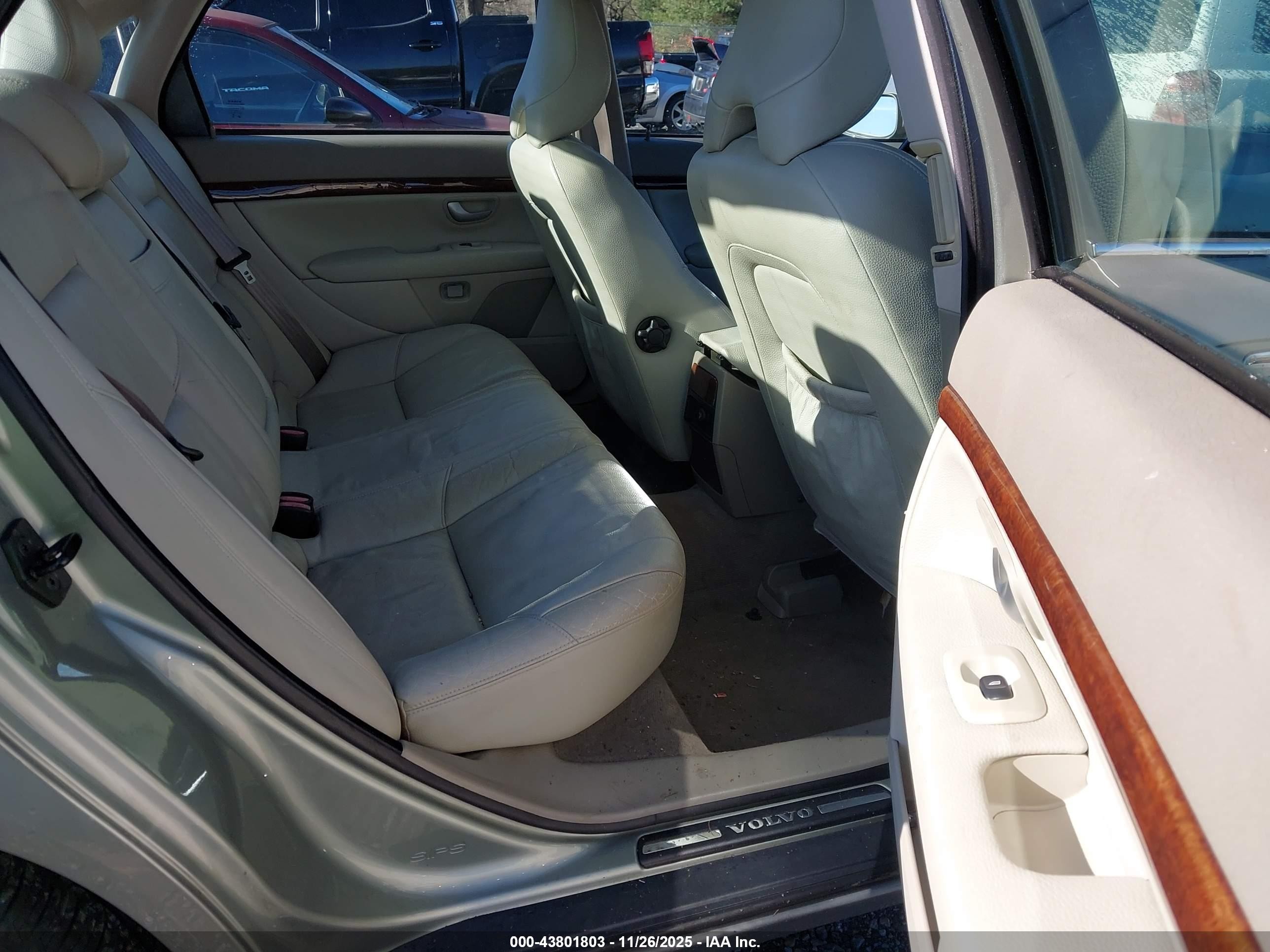 2006 Volvo S80 2.5t Silver vin: YV1TH592461439447