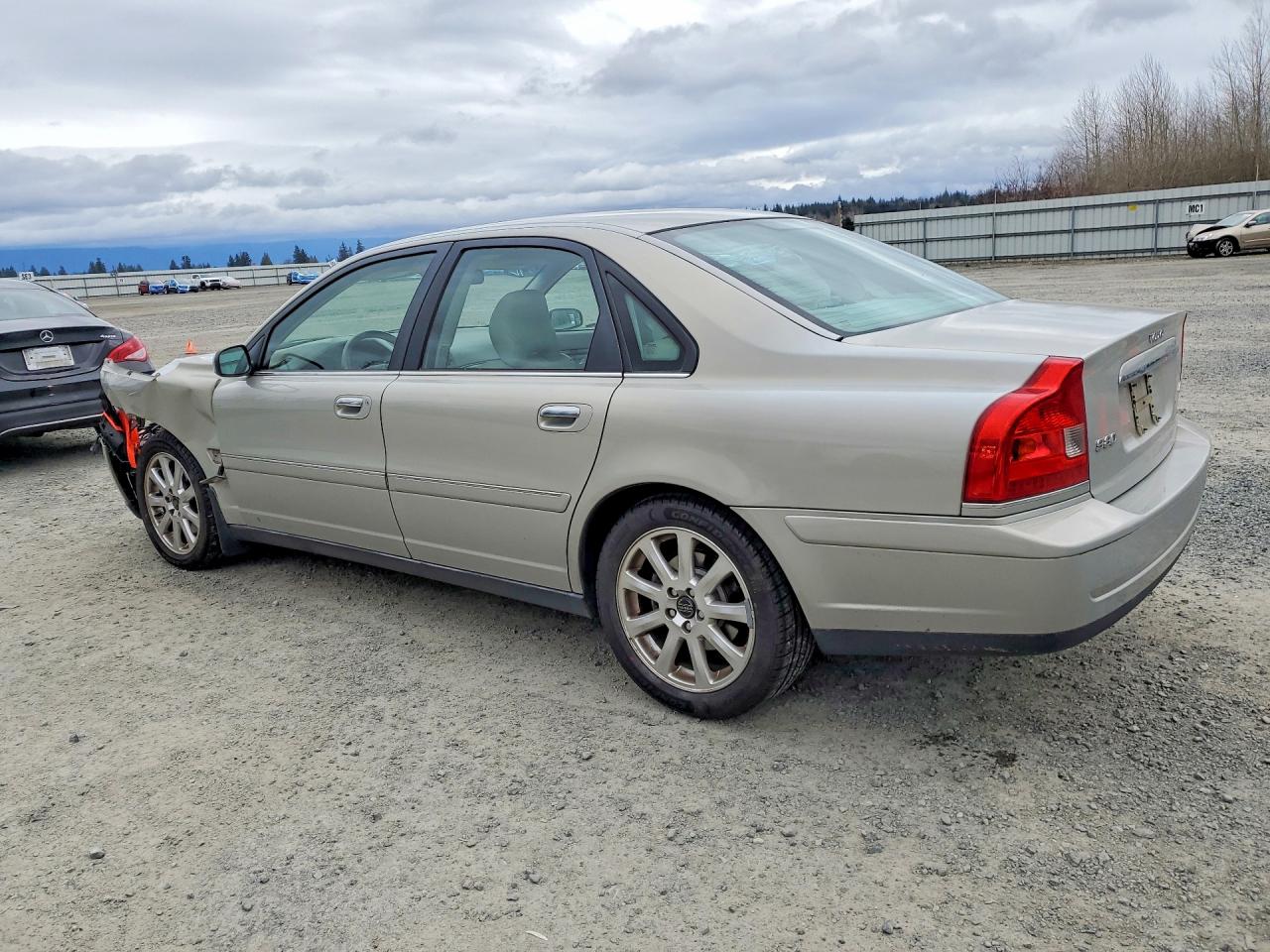 2004 Volvo S80 2.5t Gold vin: YV1TH59H041358060