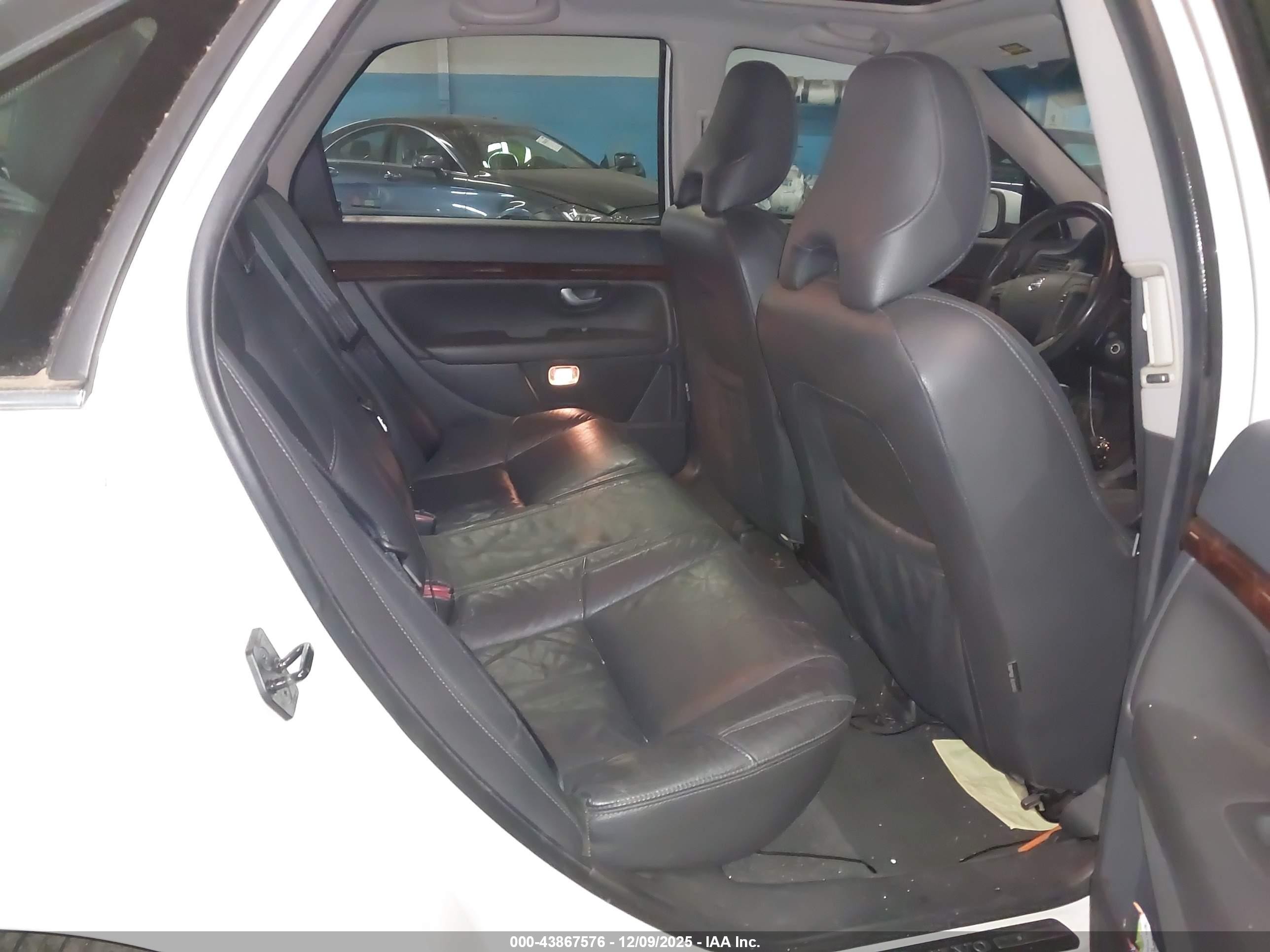 2005 Volvo S80 2.5t White vin: YV1TS592151411086