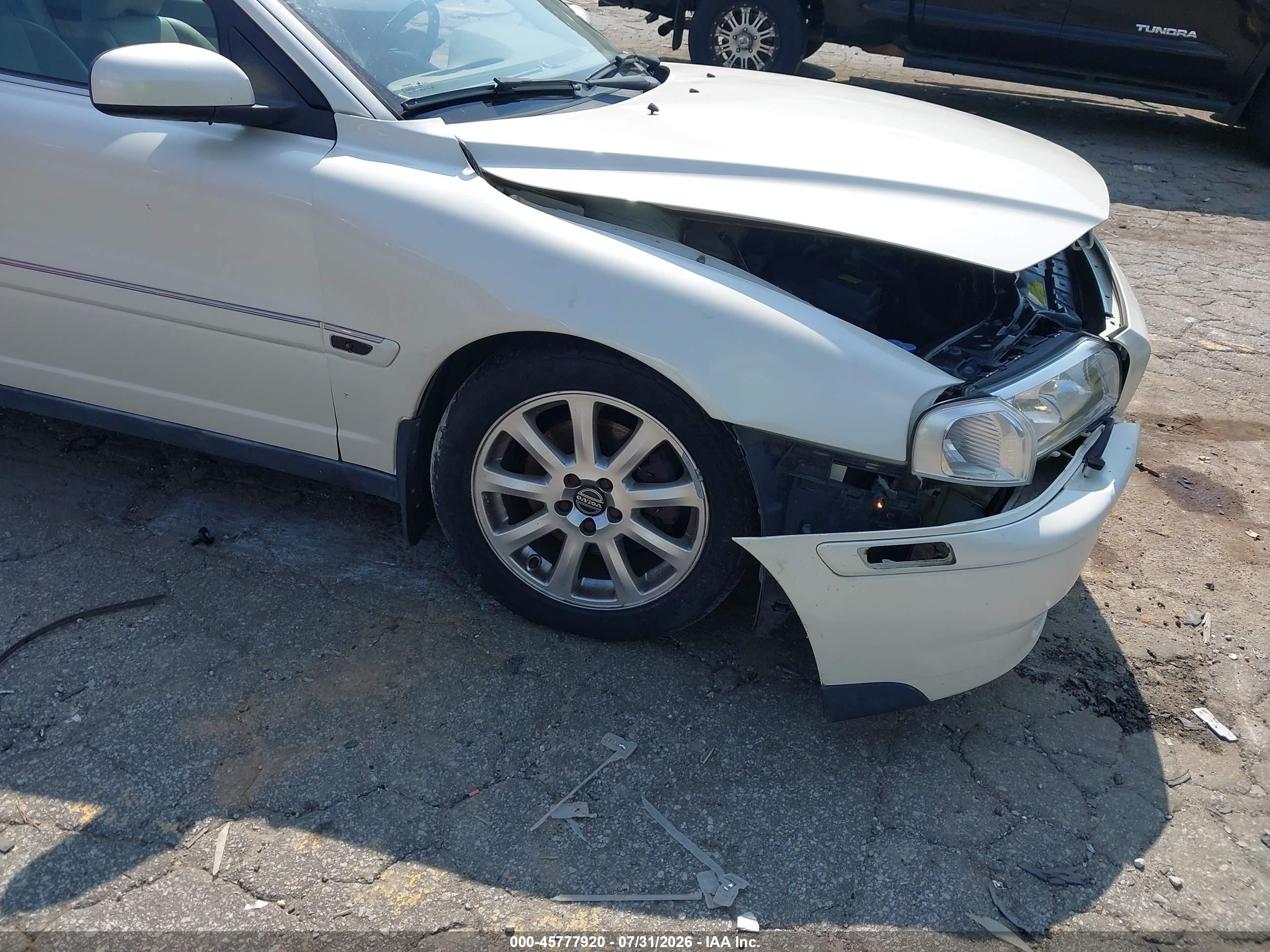 2005 Volvo S80 2.5t A/2.5t A Sr White vin: YV1TS592251395173