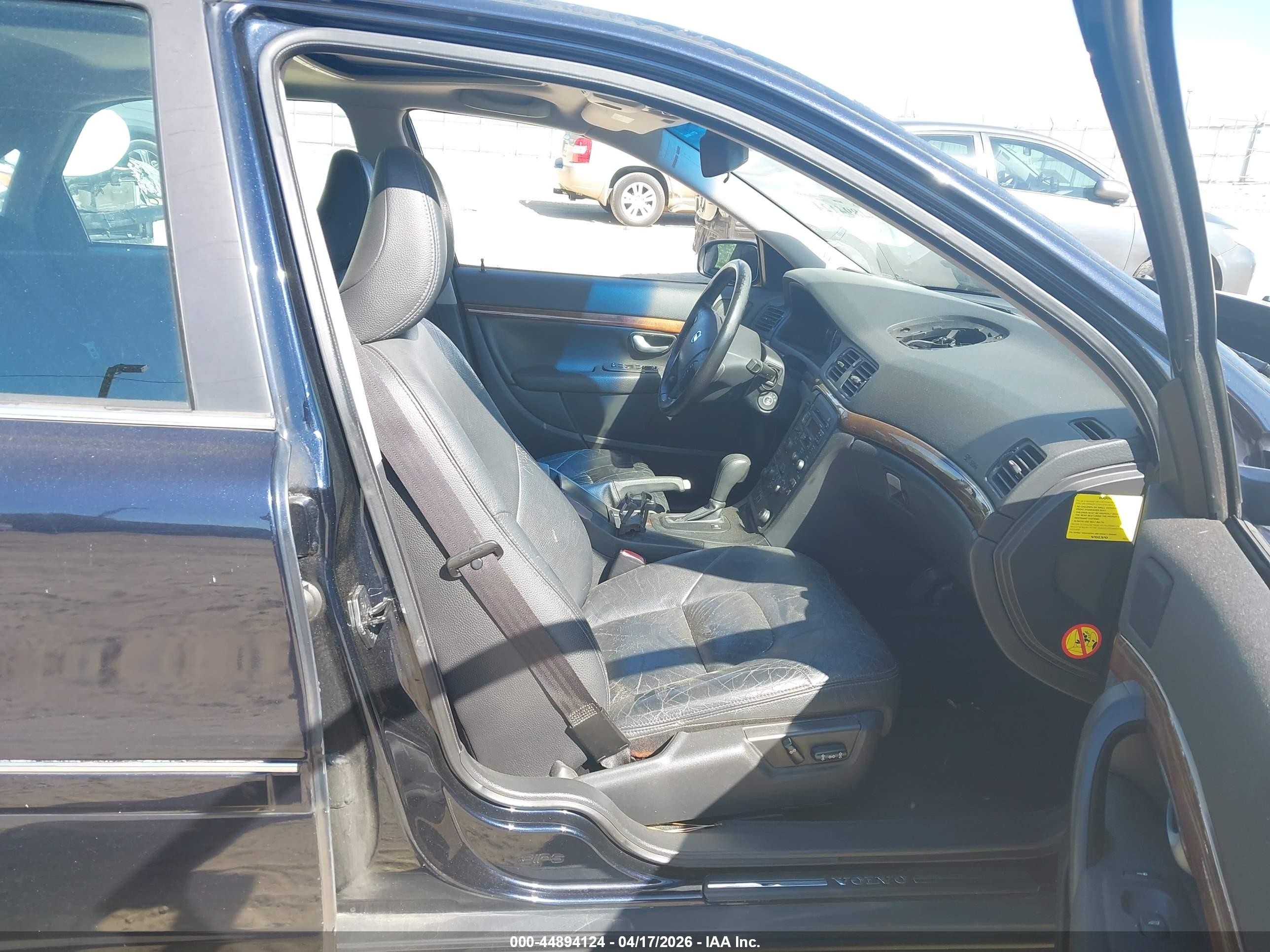 2005 Volvo S80 2.5t Black vin: YV1TS592251399434