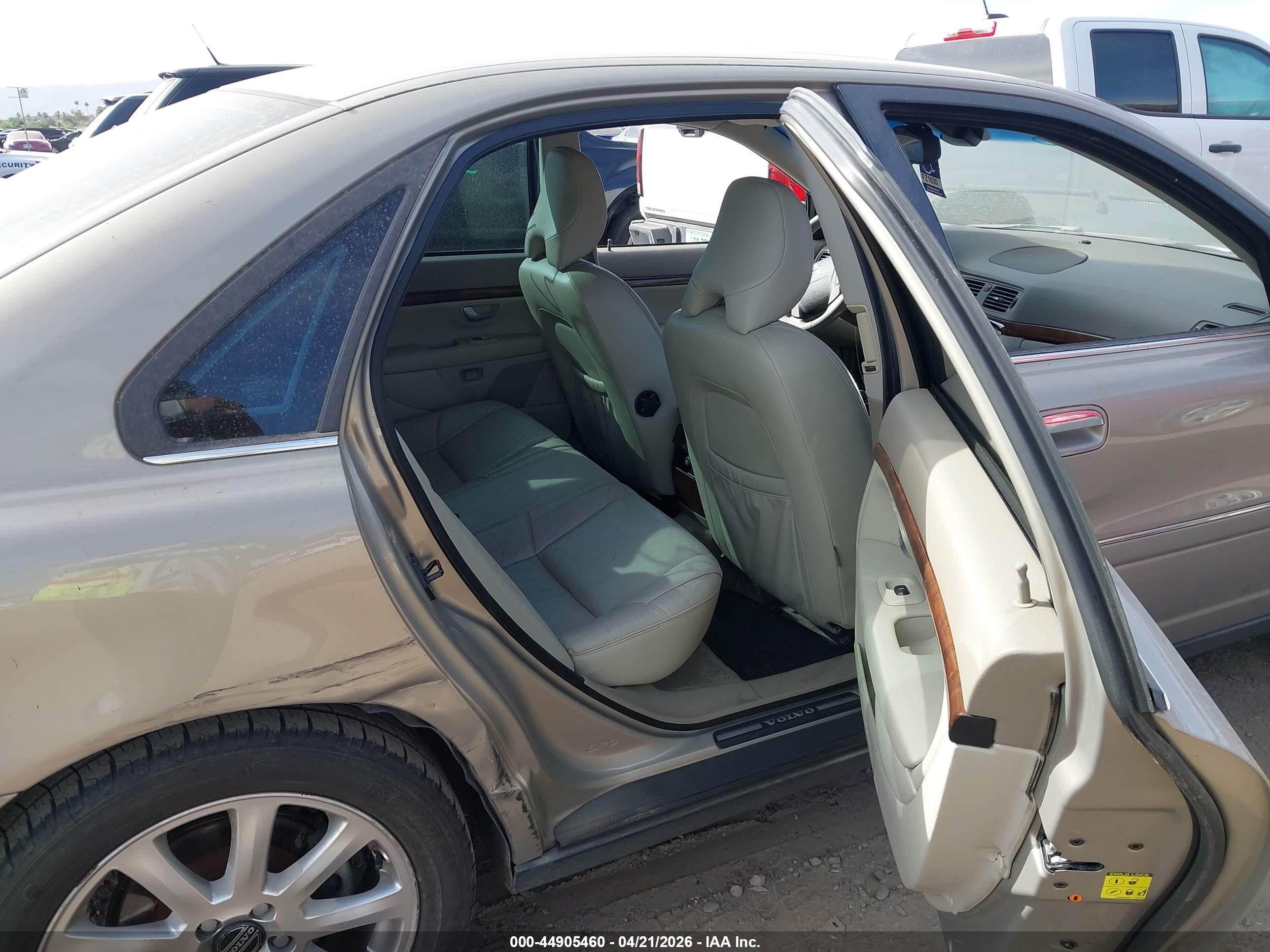 2005 Volvo S80 2.5t Silver vin: YV1TS592551408059