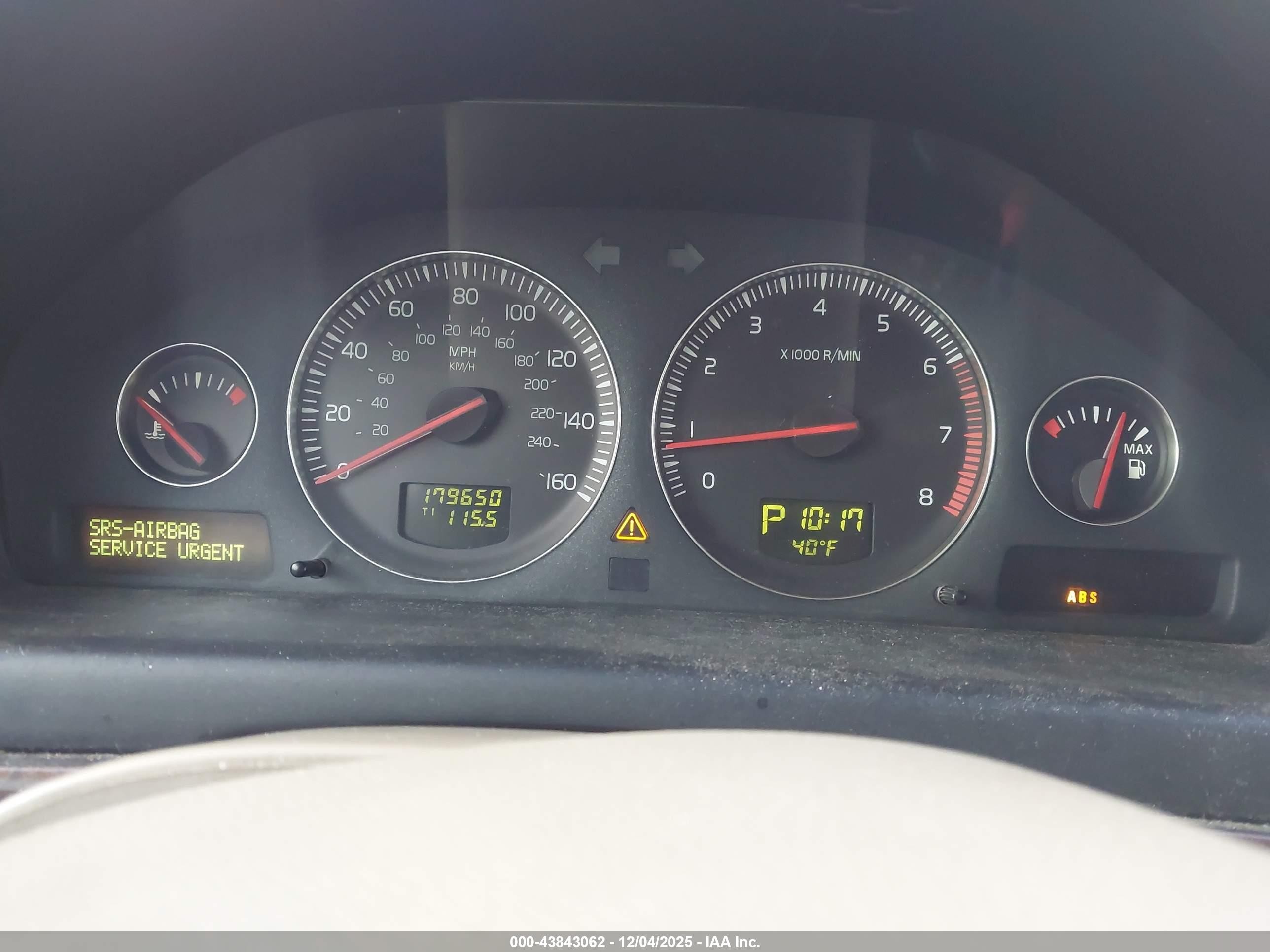 2005 Volvo S80 2.5t Gold vin: YV1TS592751397999