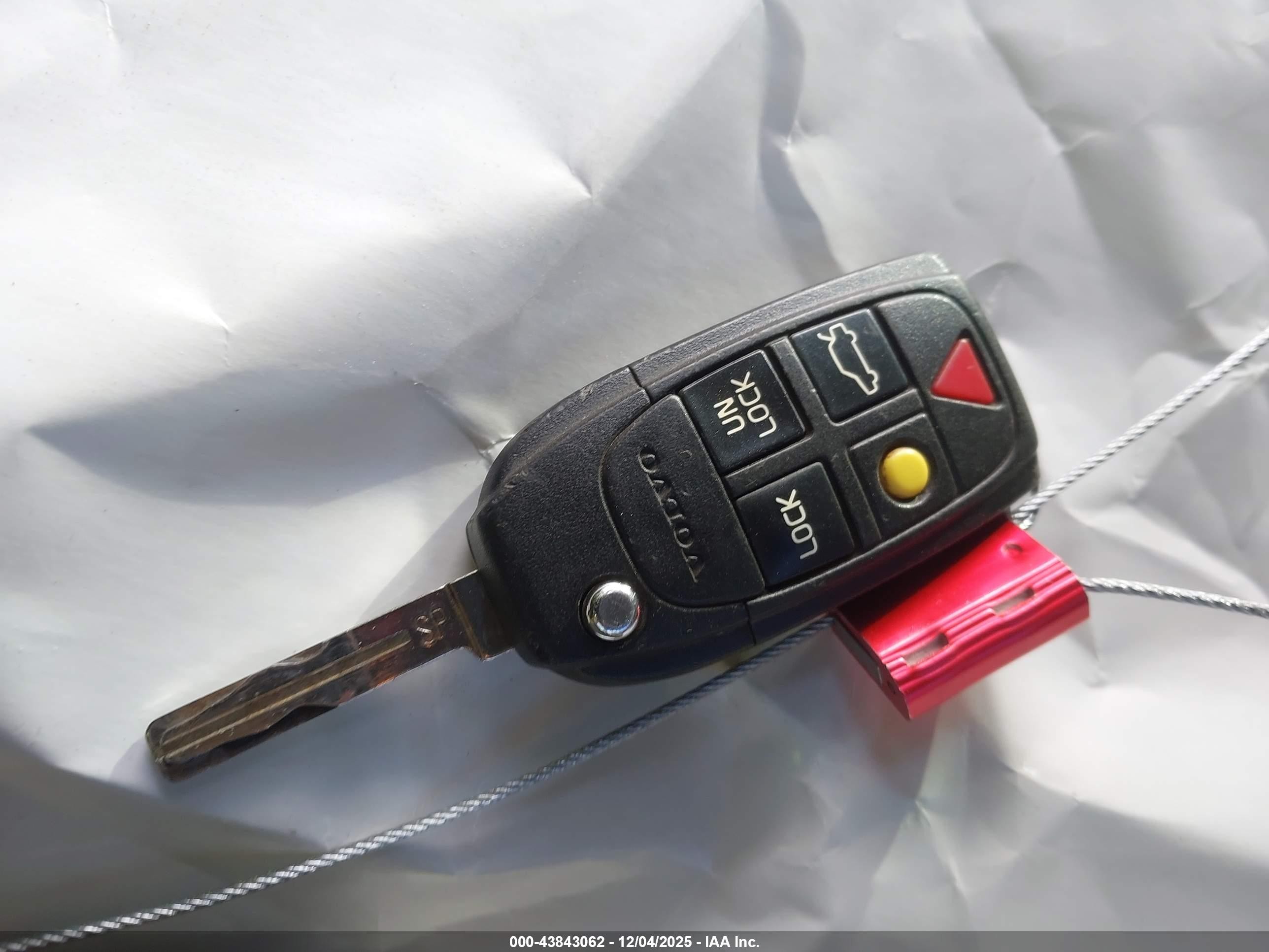 2005 Volvo S80 2.5t Gold vin: YV1TS592751397999