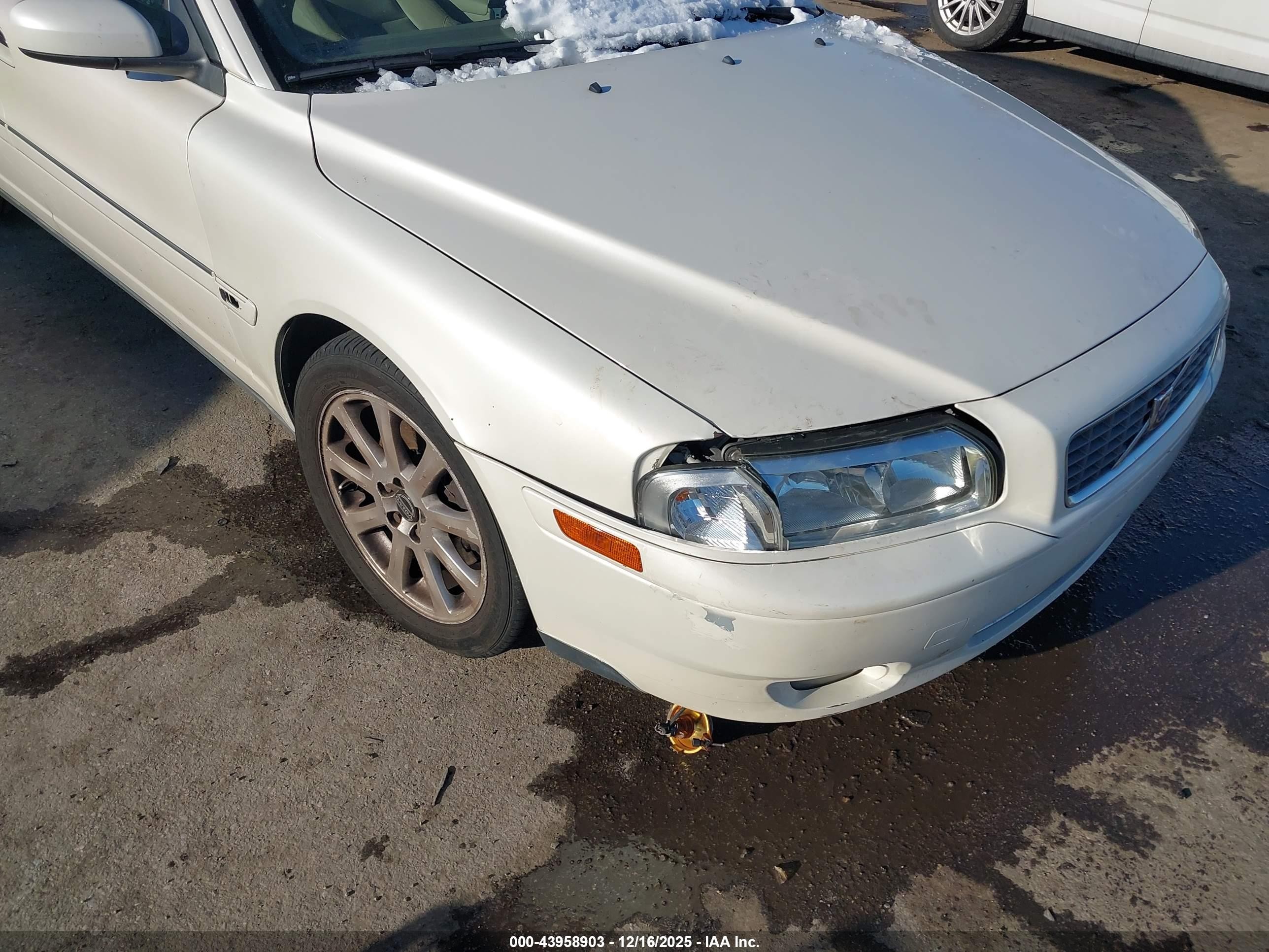 2005 Volvo S80 2.5t White vin: YV1TS592751401498