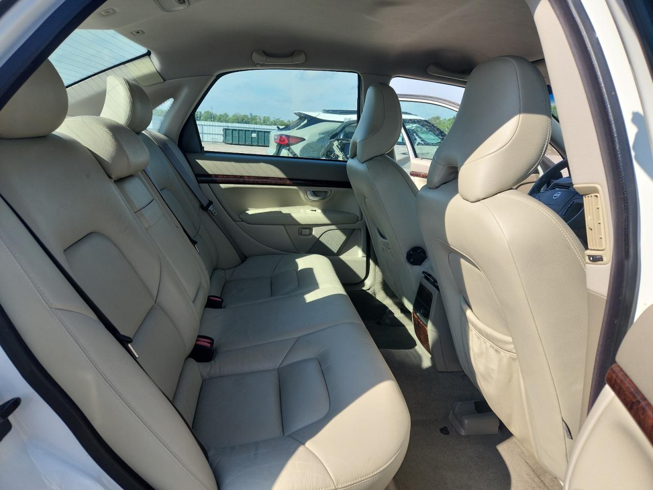 2005 Volvo S80 2.5t White vin: YV1TS592951390875