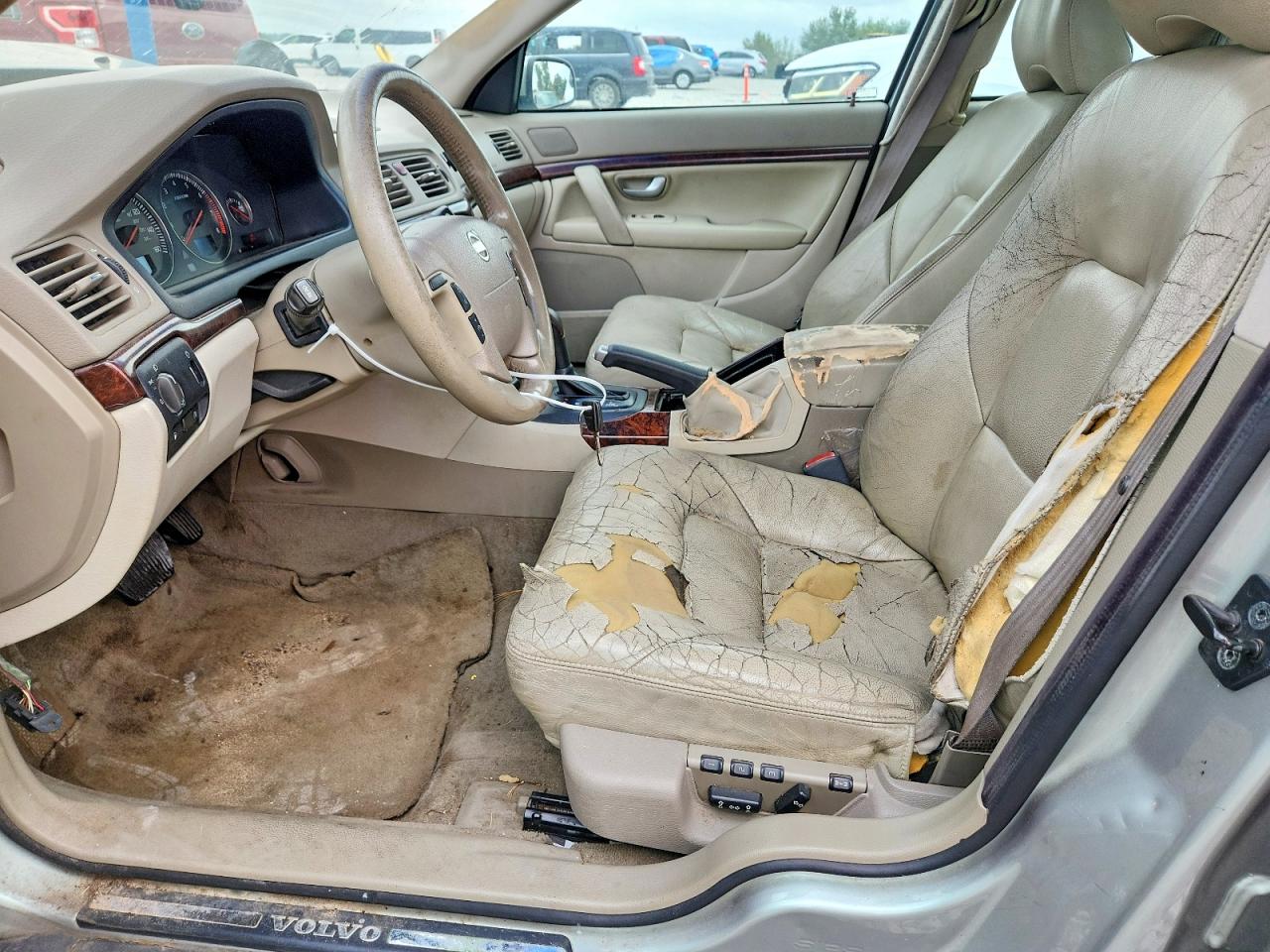 2004 Volvo S80 2.5t Cream vin: YV1TS59H641366598