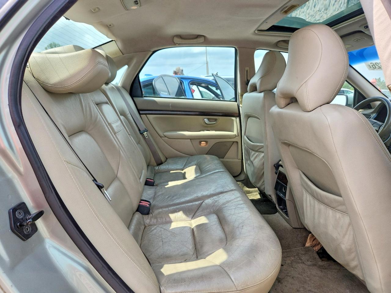 2004 Volvo S80 2.5t Cream vin: YV1TS59H641366598