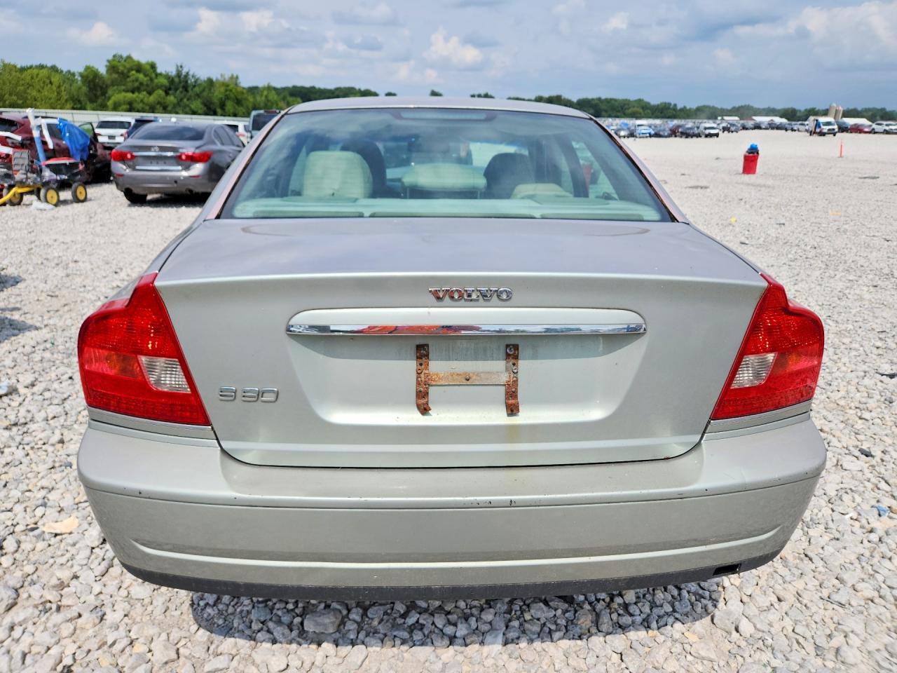 2004 Volvo S80 2.5t Cream vin: YV1TS59H641366598