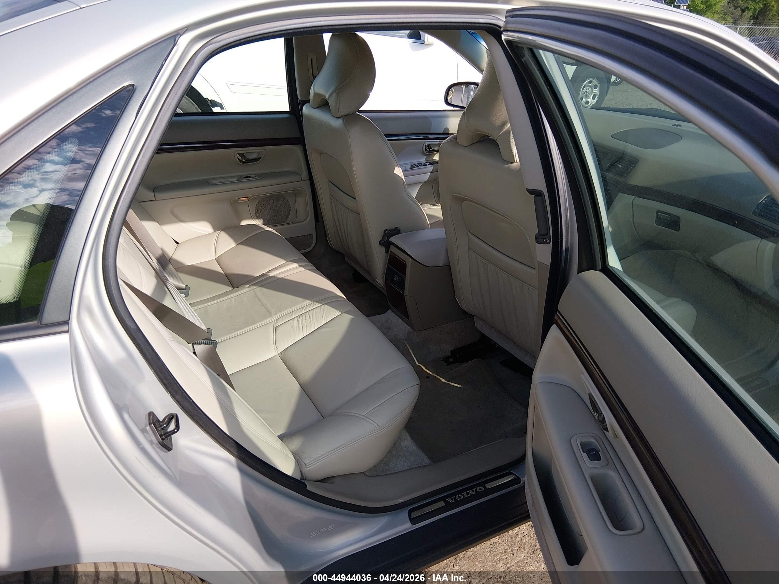 2000 Volvo S80 T-6 Серый vin: YV1TS90DXY1115591