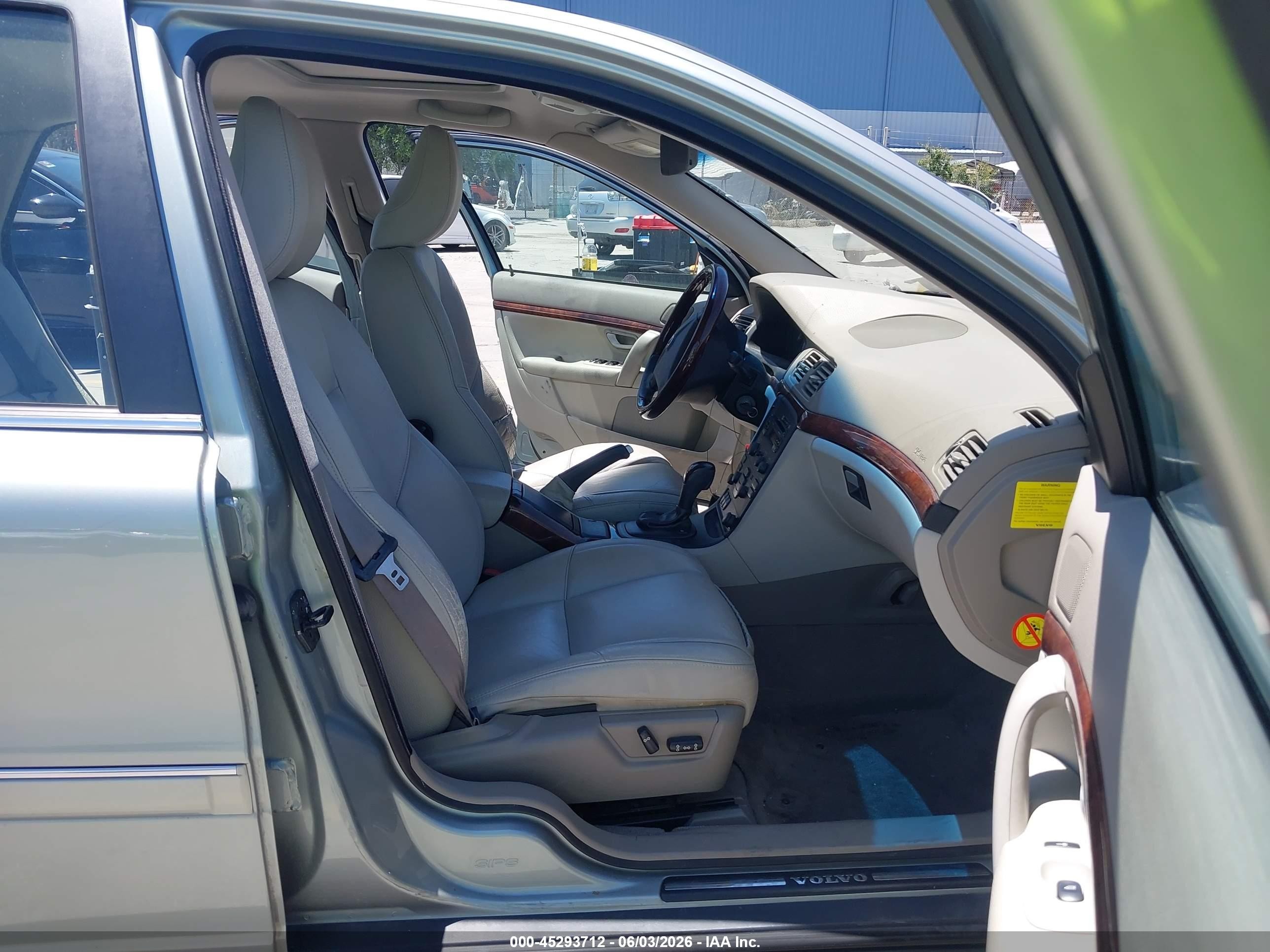 2005 Volvo S80 T6 Gold vin: YV1TS911151400194