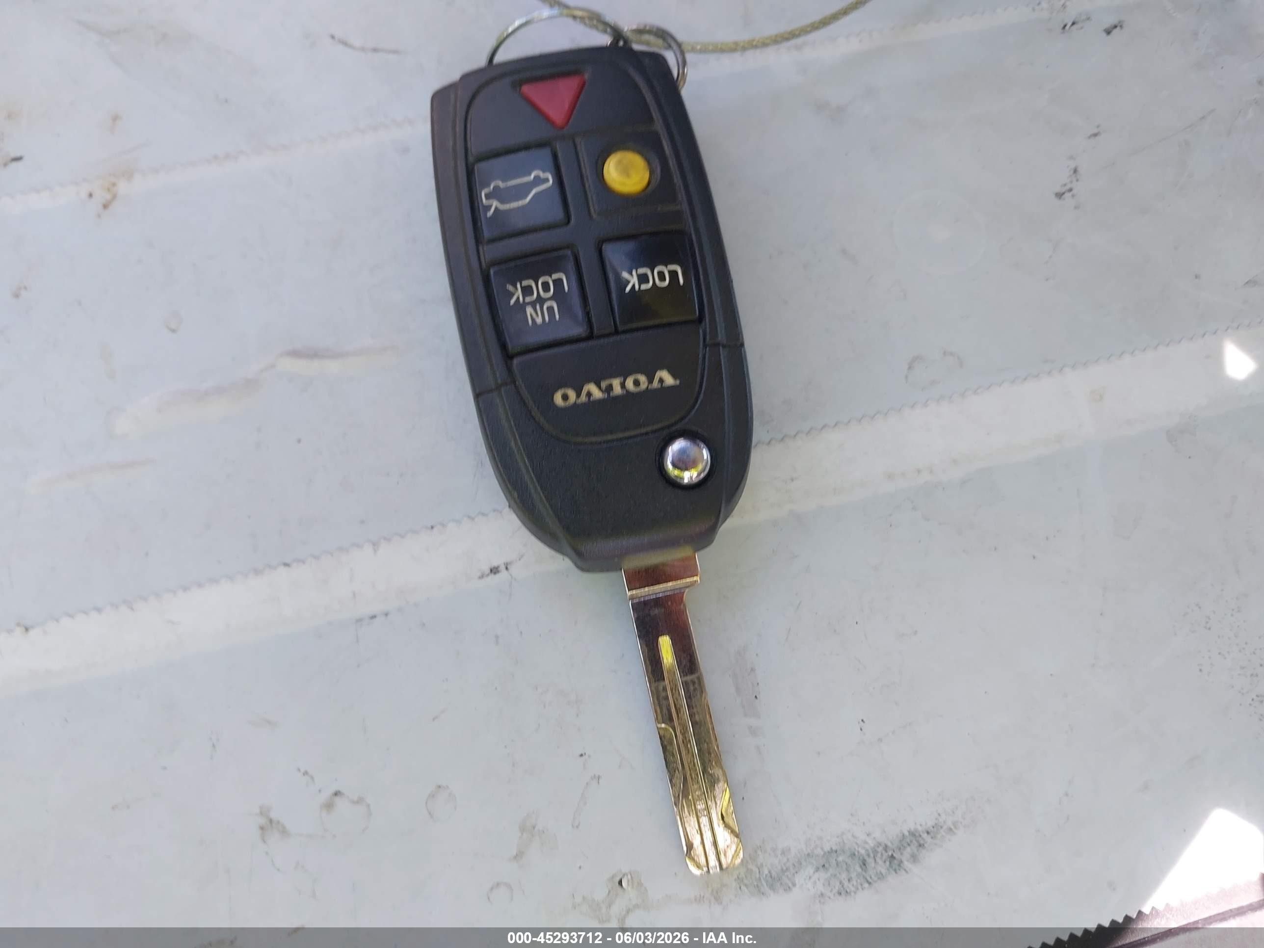 2005 Volvo S80 T6 Gold vin: YV1TS911151400194