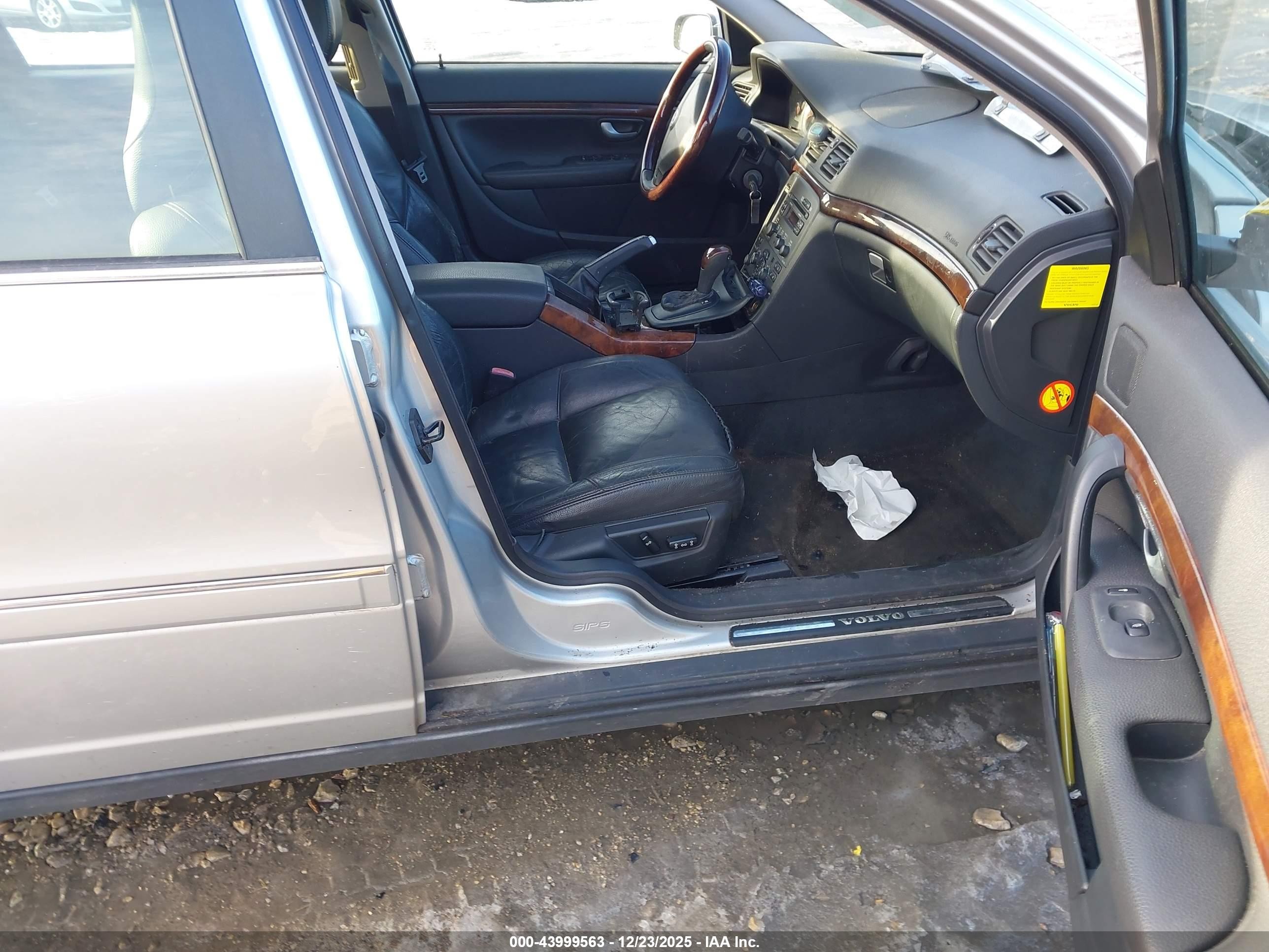 2005 Volvo S80 T6 Silver vin: YV1TS911751402709
