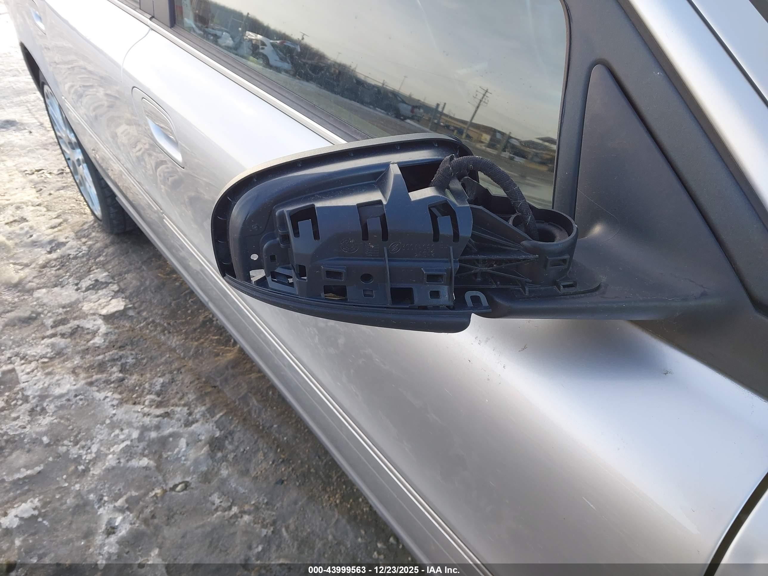 2005 Volvo S80 T6 Silver vin: YV1TS911751402709