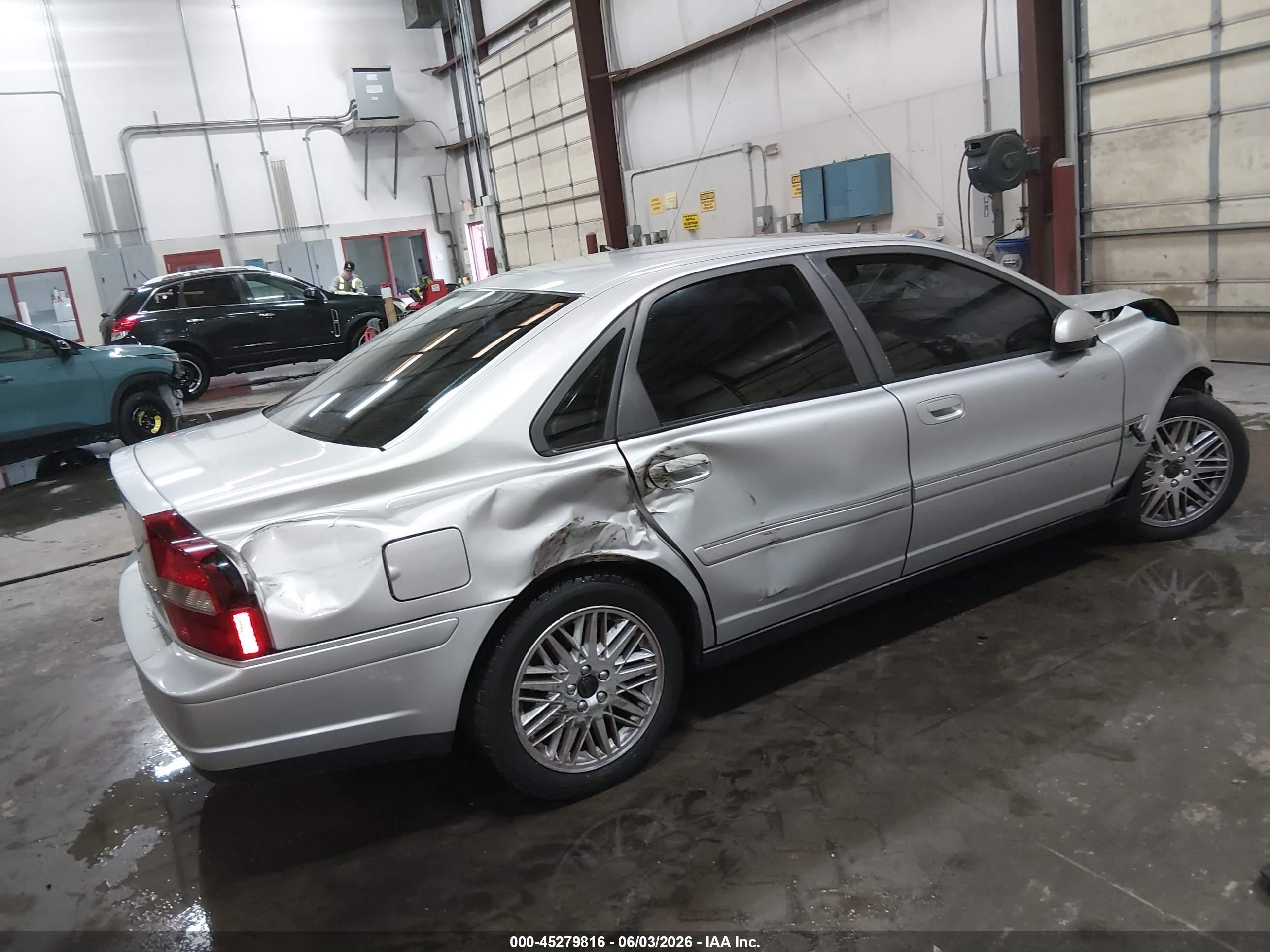 2003 Volvo S80 2.9 Серебряный vin: YV1TS92D031300044