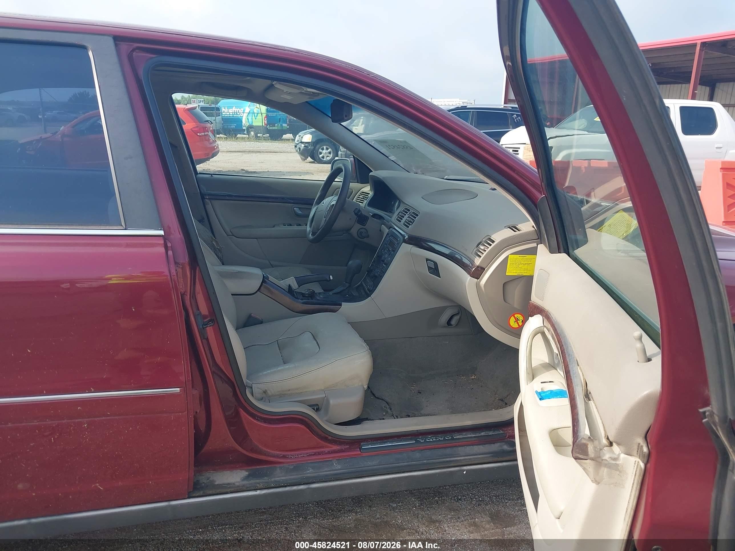 2004 Volvo S80 2.9 Red vin: YV1TS92D341362104