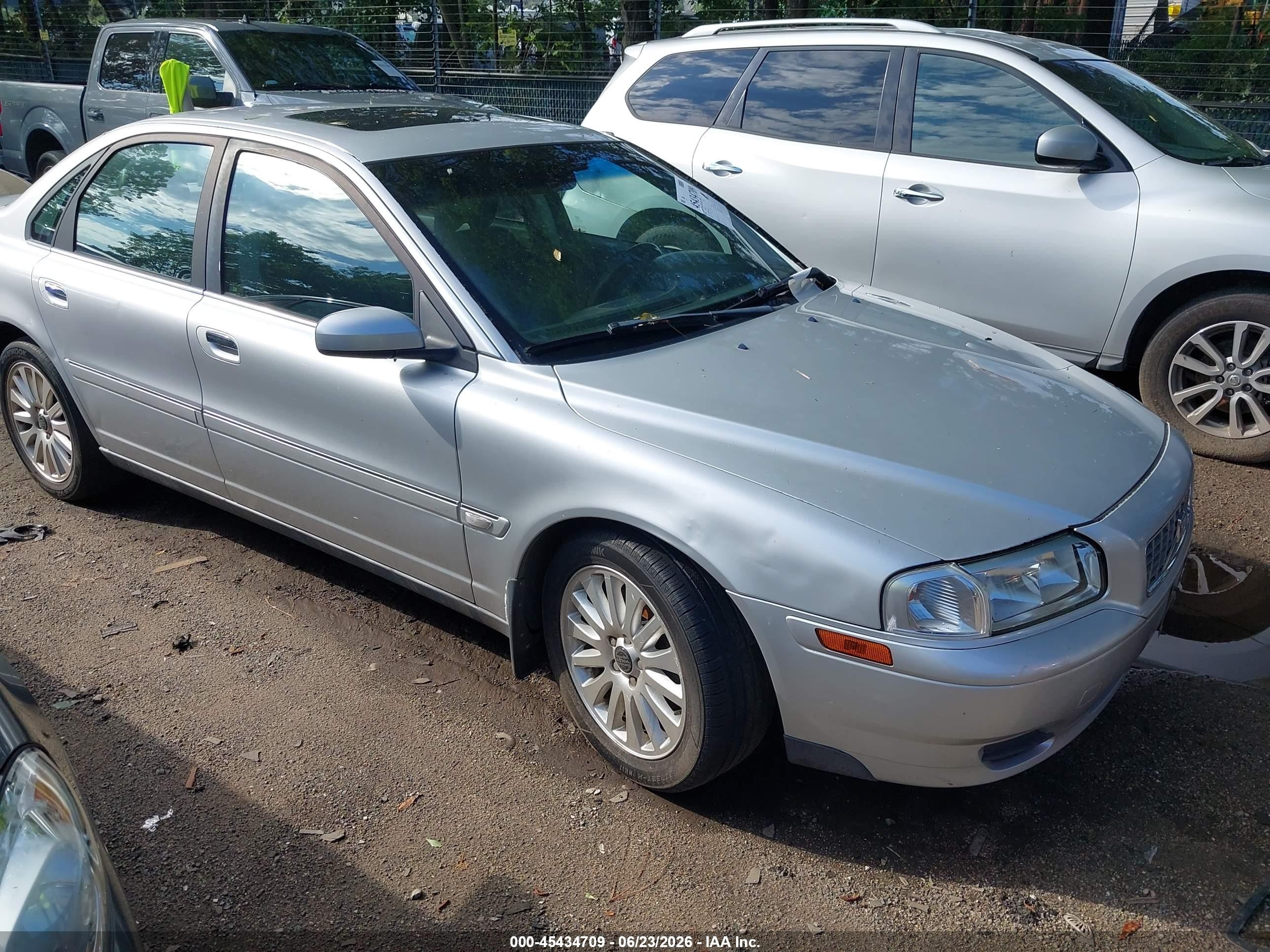 2004 Volvo S80 2.9 Silver vin: YV1TS92D641348469