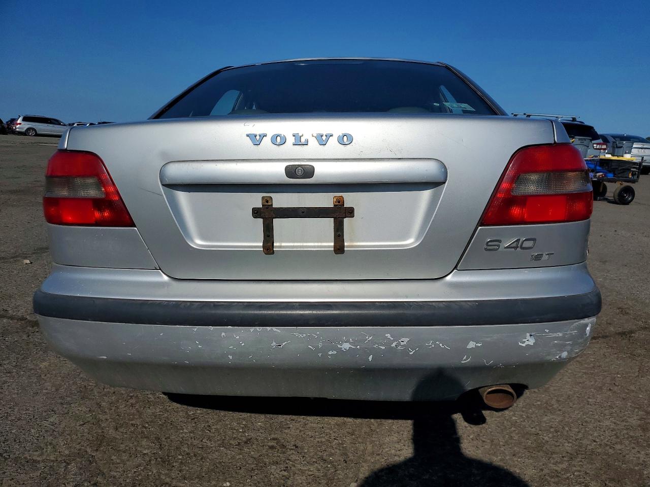 2000 Volvo S40 Silver vin: YV1VS2554YF510855