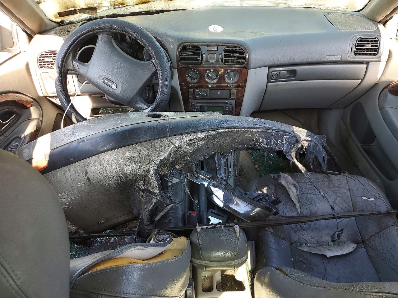 2000 Volvo S40 Silver vin: YV1VS2554YF510855