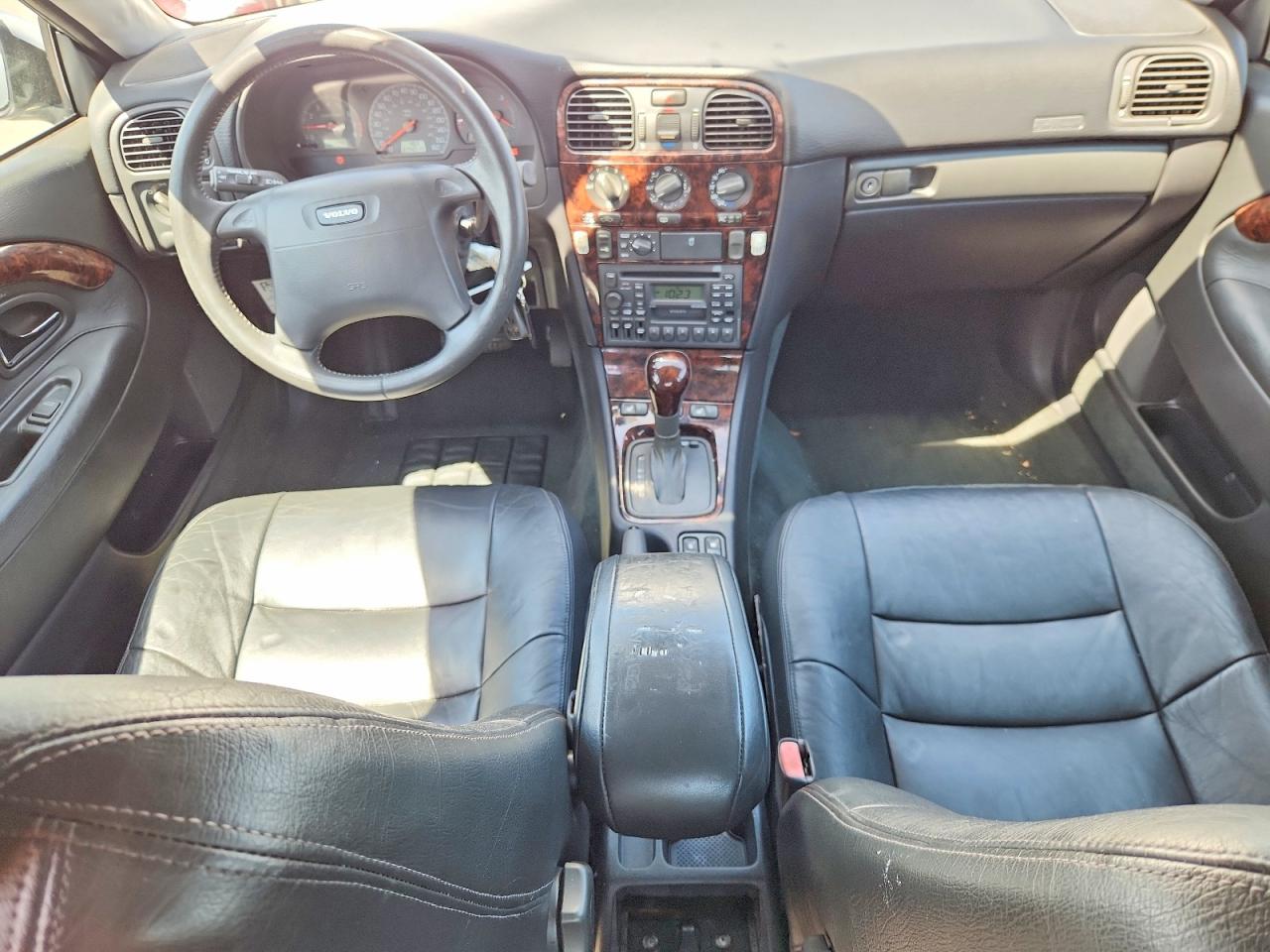 2000 Volvo S40 2.4i Silver vin: YV1VS255XYF557887