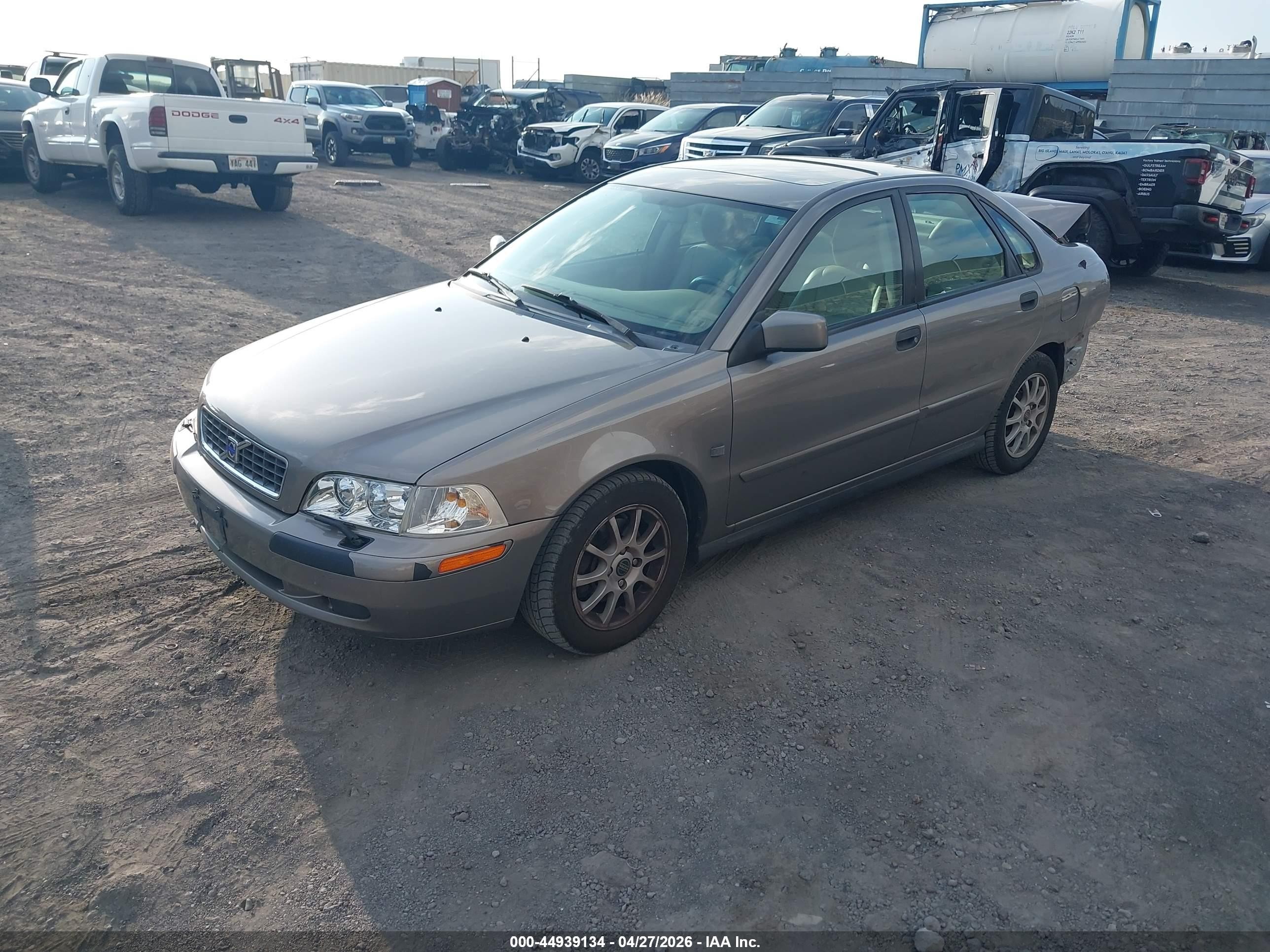2004 Volvo S40 A/lse Gold vin: YV1VS27544F091445