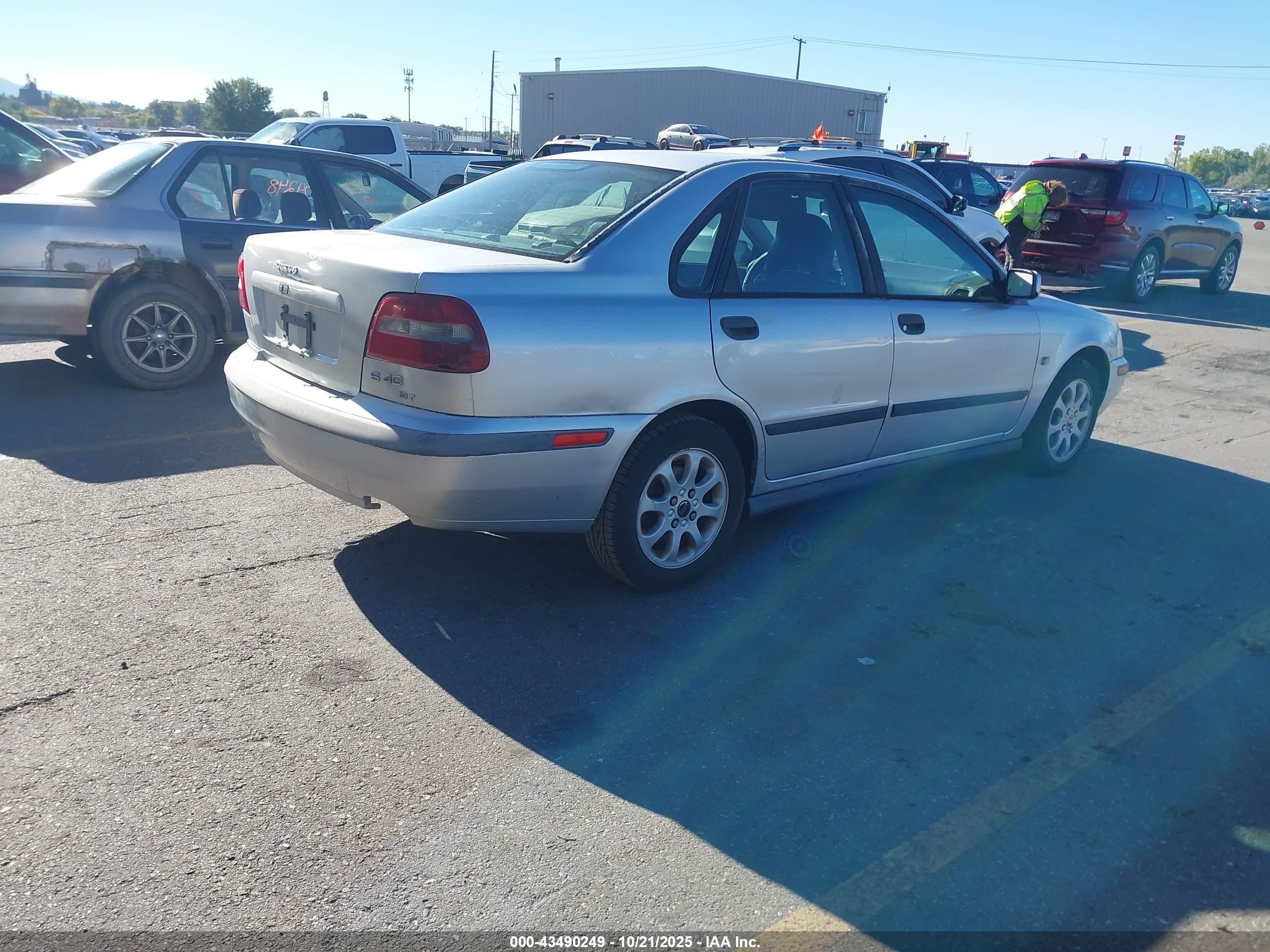 2001 Volvo S40 A/sport Edition Серебряный vin: YV1VS29501F607924