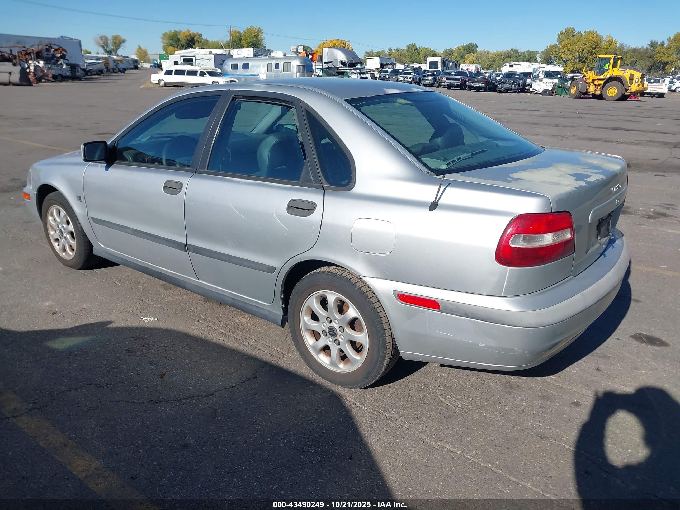 2001 Volvo S40 A/sport Edition Серебряный vin: YV1VS29501F607924