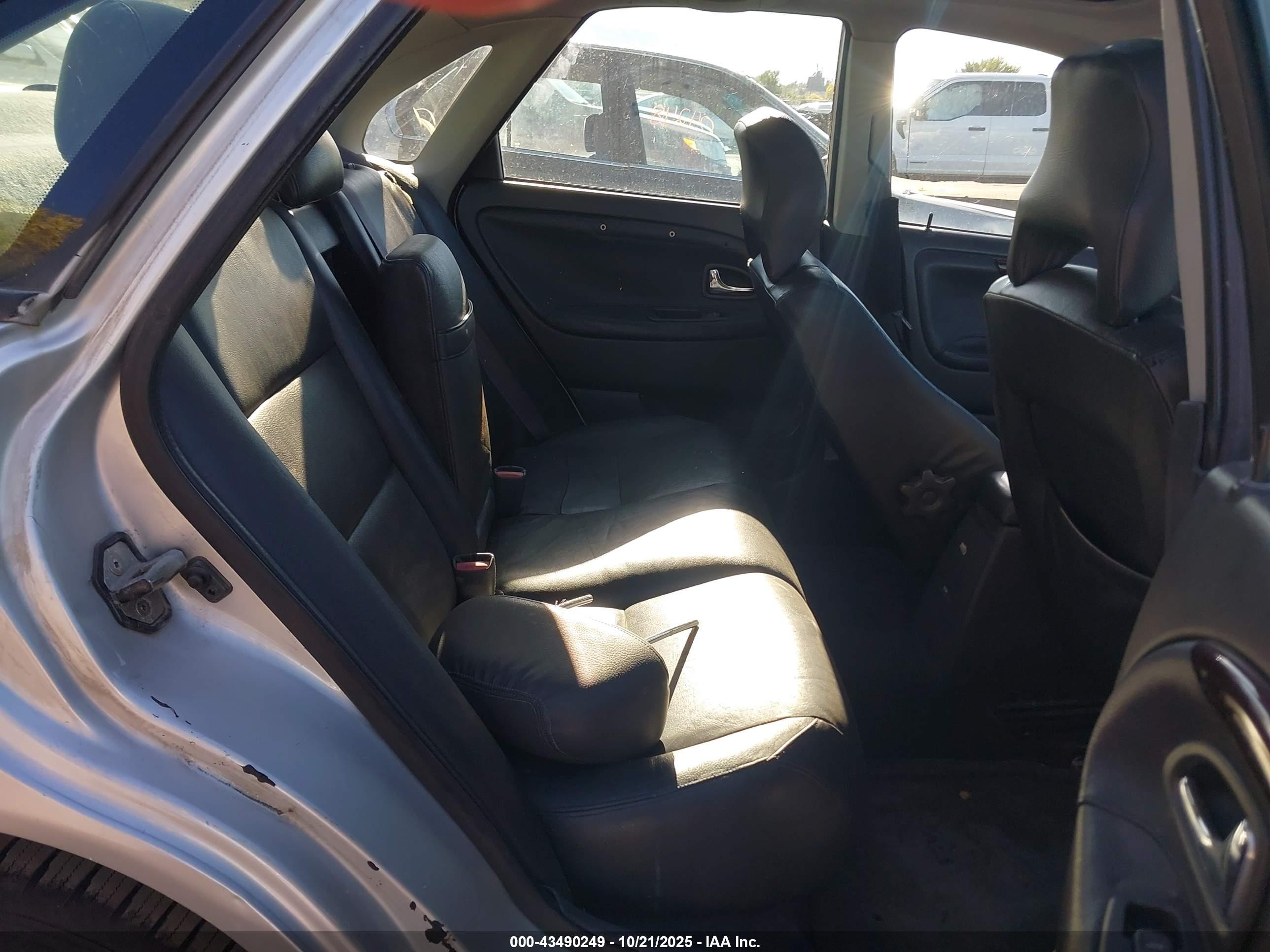 2001 Volvo S40 A/sport Edition Серебряный vin: YV1VS29501F607924