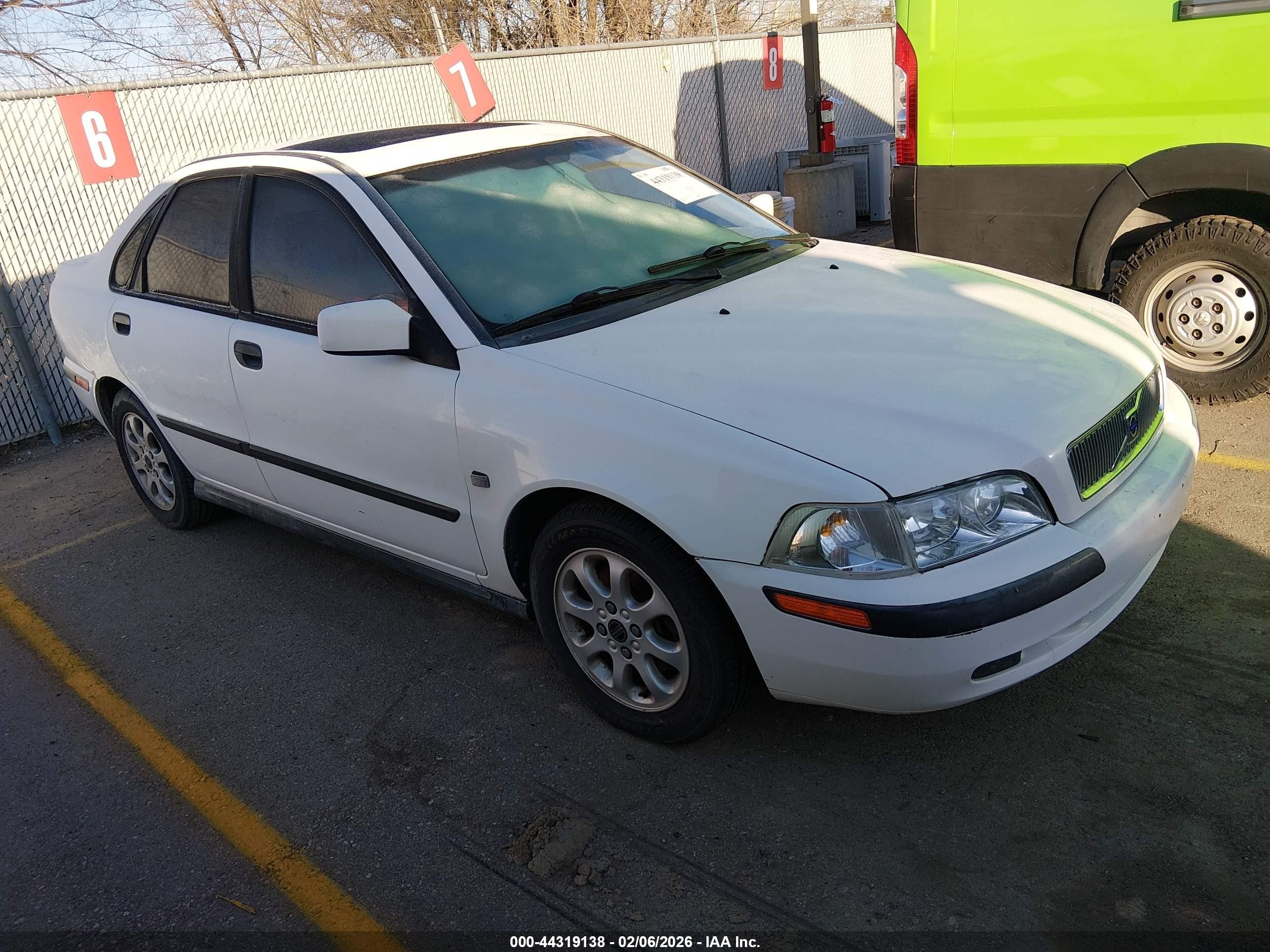 2001 Volvo S40 A/sport Edition White vin: YV1VS29501F657772