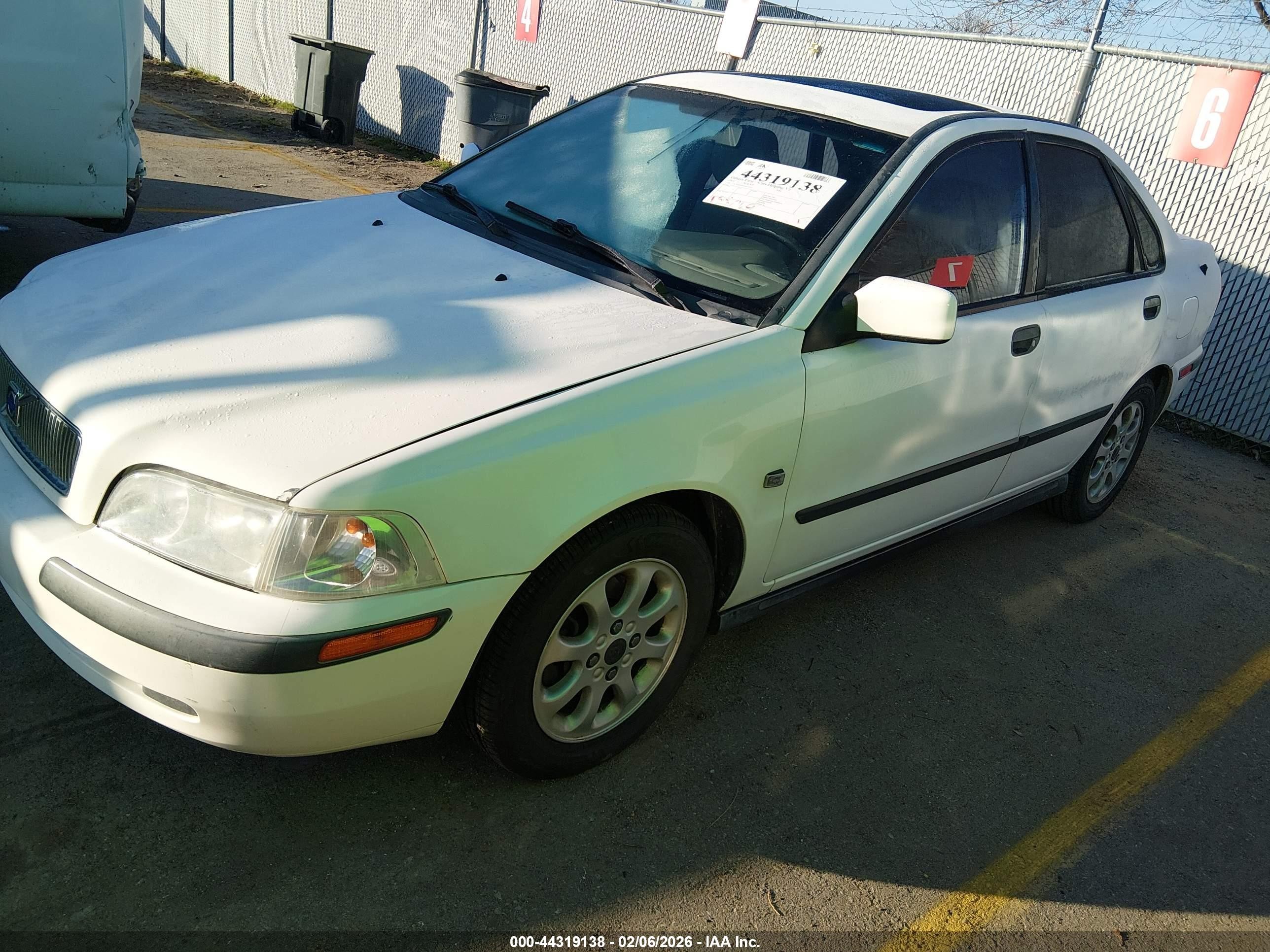 2001 Volvo S40 A/sport Edition White vin: YV1VS29501F657772