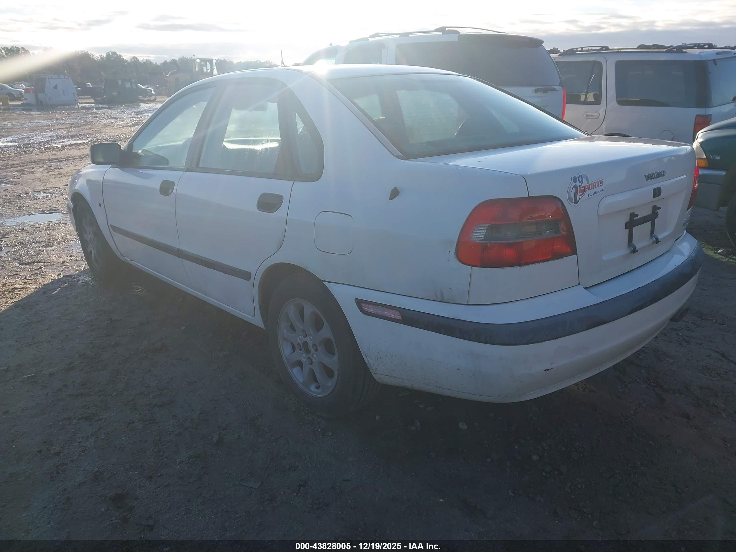 2001 Volvo S40 A/sport Edition White vin: YV1VS29531F610784