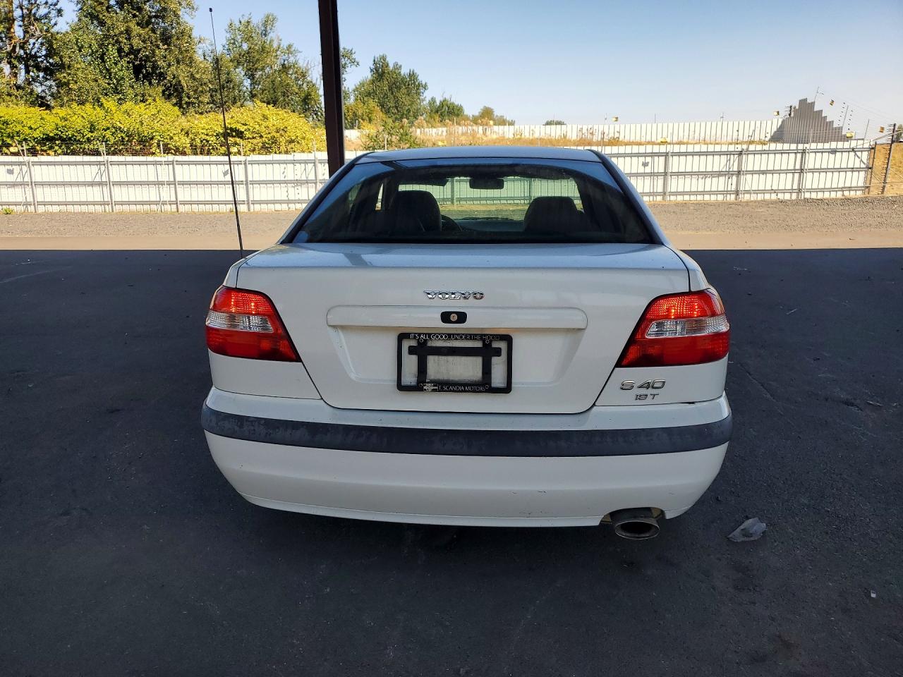 2002 Volvo S40 1.9t White vin: YV1VS29552F877541