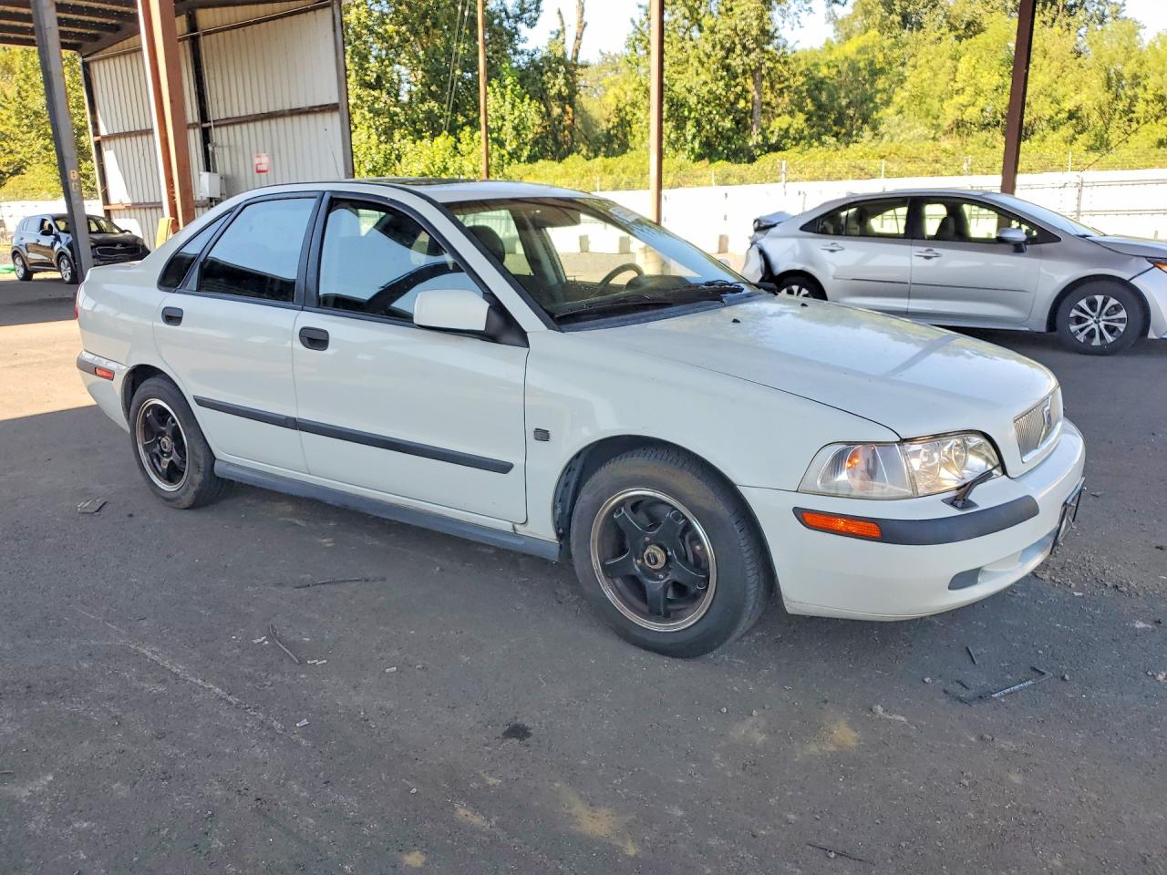 2002 Volvo S40 1.9t White vin: YV1VS29552F877541