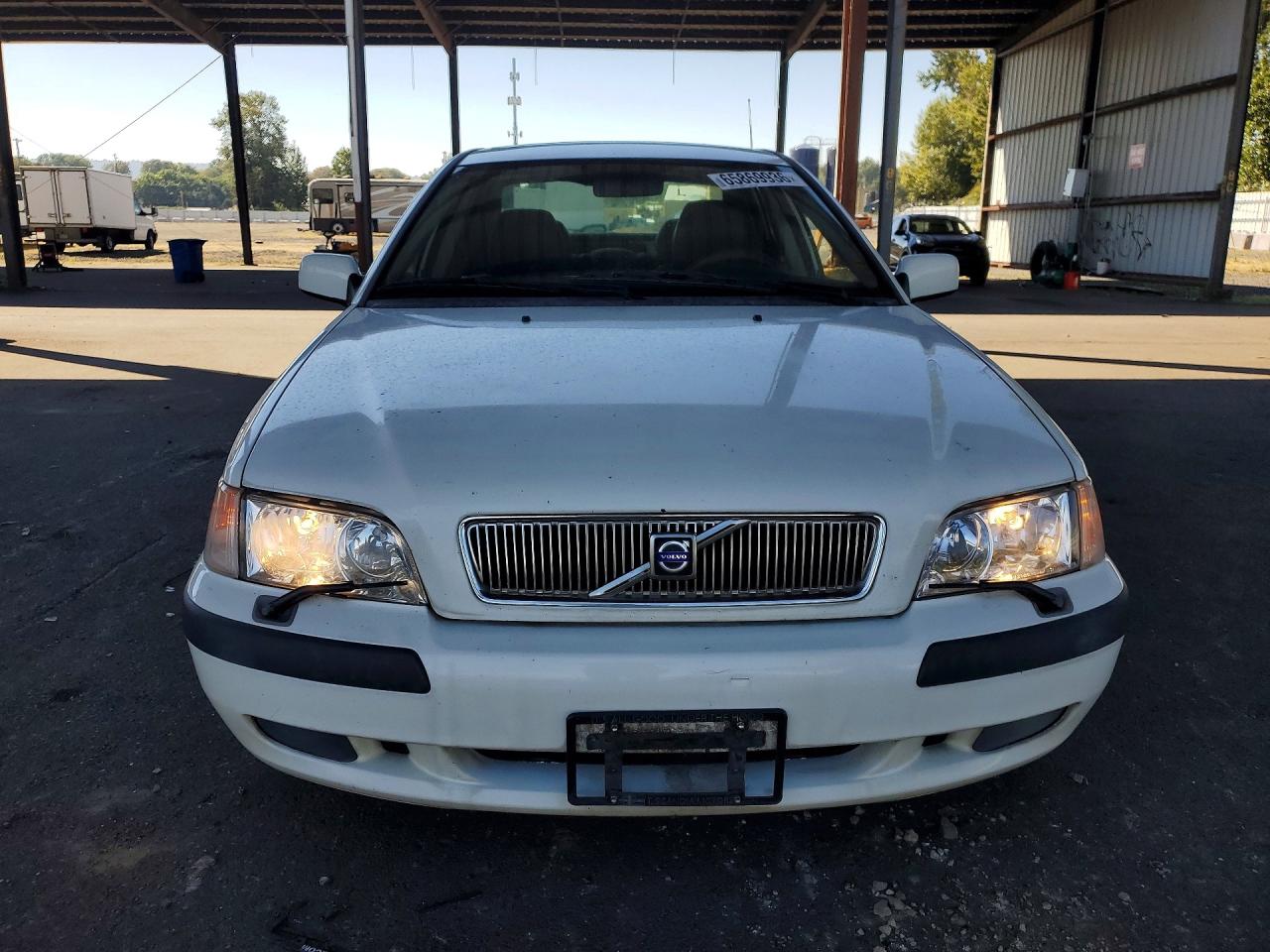 2002 Volvo S40 1.9t White vin: YV1VS29552F877541