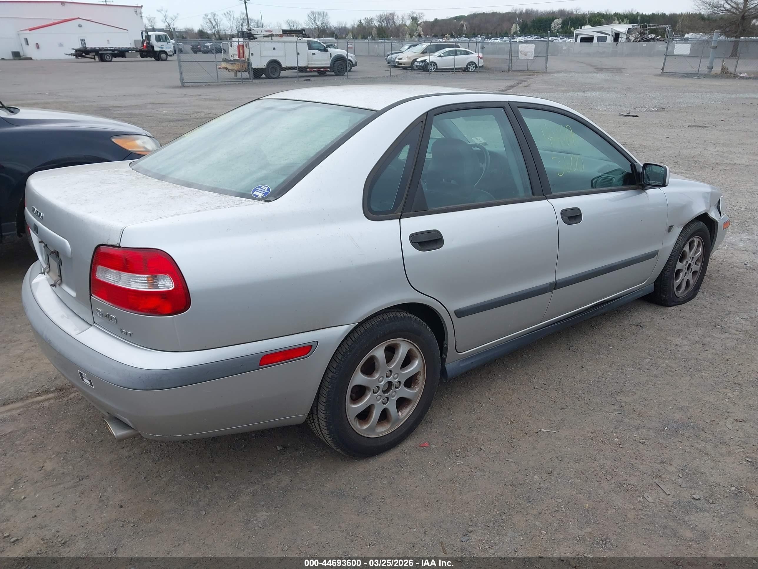 2001 Volvo S40 A/sport Edition Серебряный vin: YV1VS29571F704599