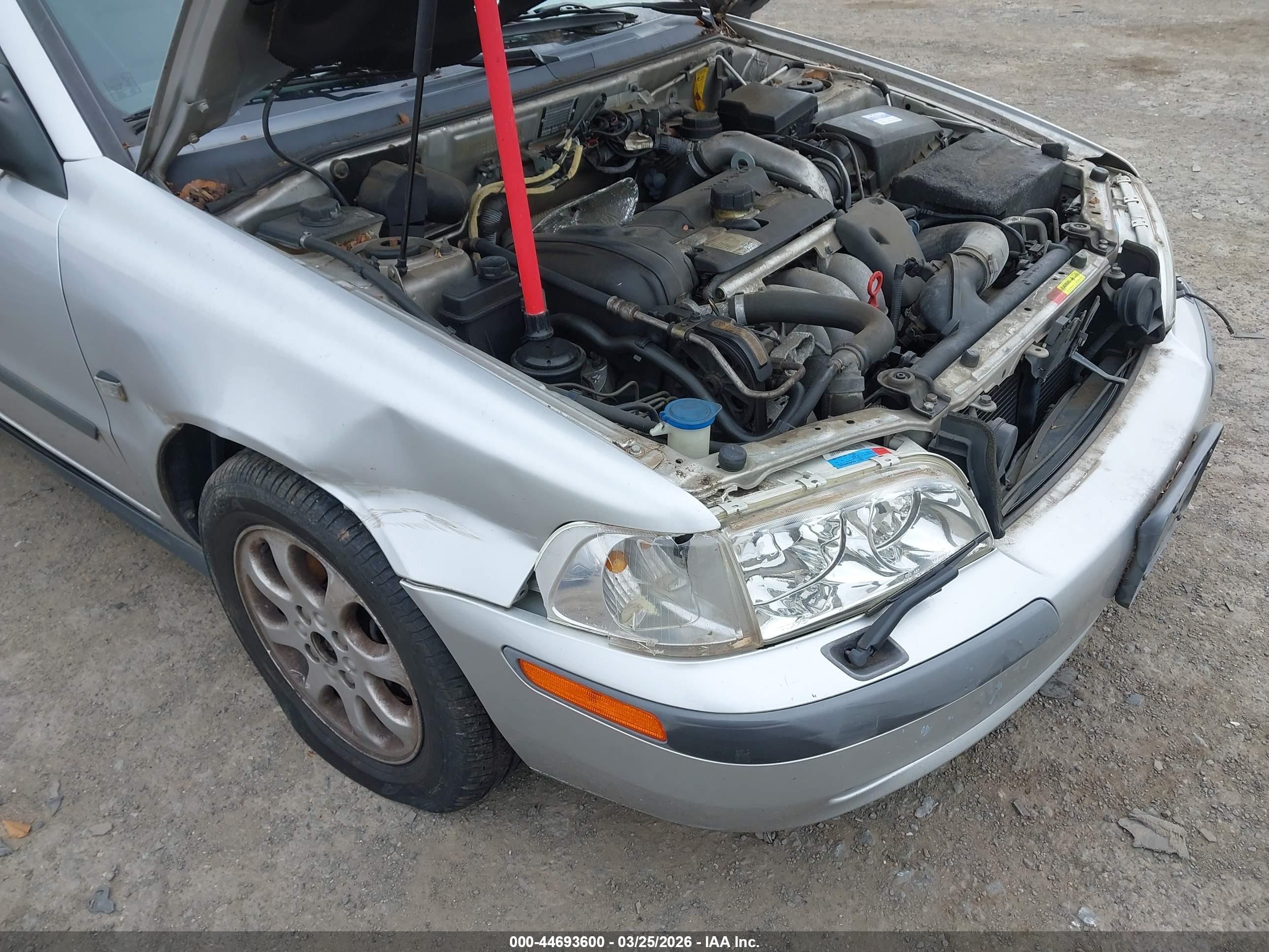 2001 Volvo S40 A/sport Edition Серебряный vin: YV1VS29571F704599