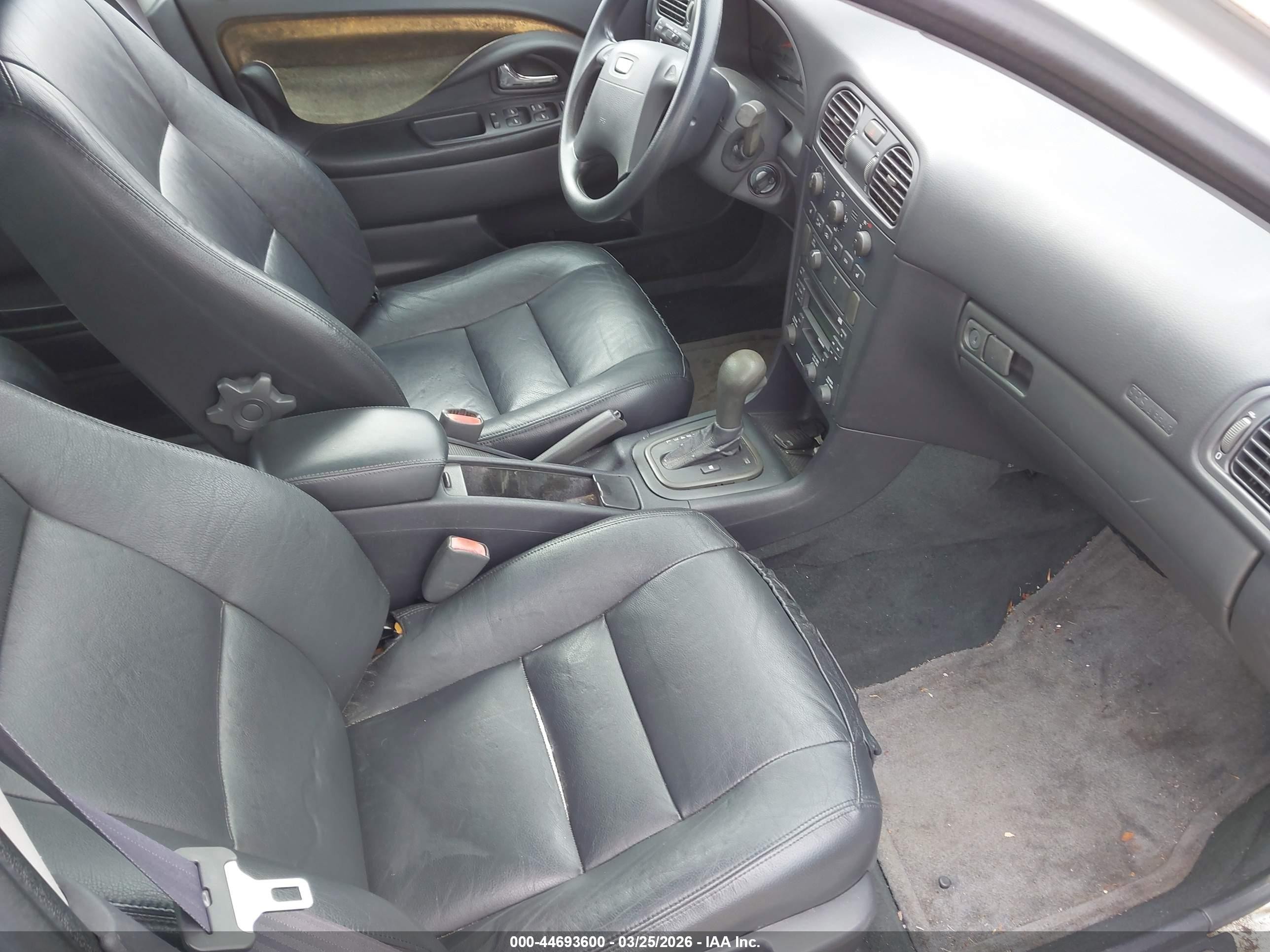 2001 Volvo S40 A/sport Edition Серебряный vin: YV1VS29571F704599