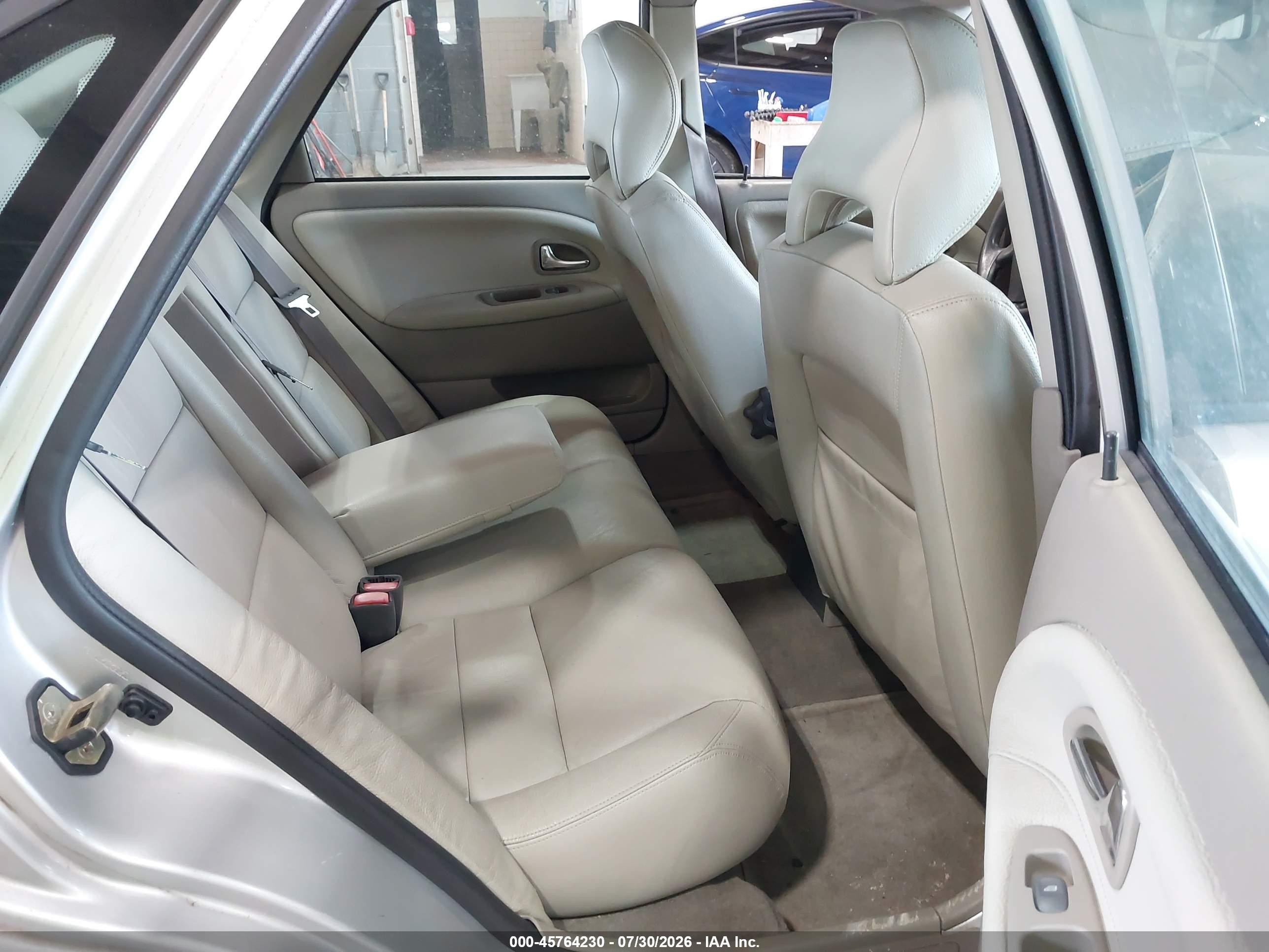 2001 Volvo S40 A/sport Edition Серебряный vin: YV1VS29571F769808