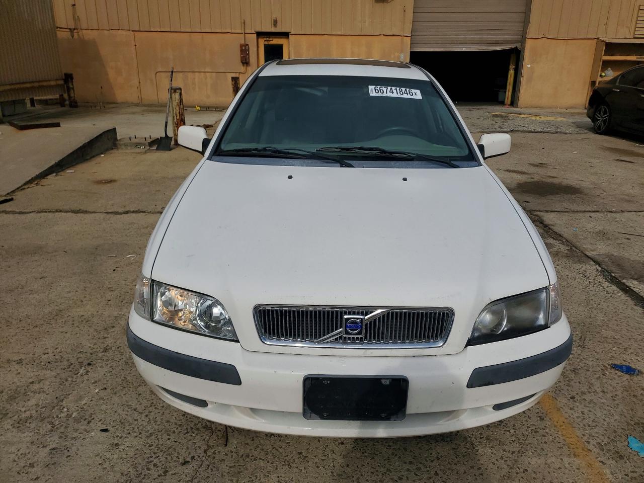 2002 Volvo S40 1.9t White vin: YV1VS29572F808415