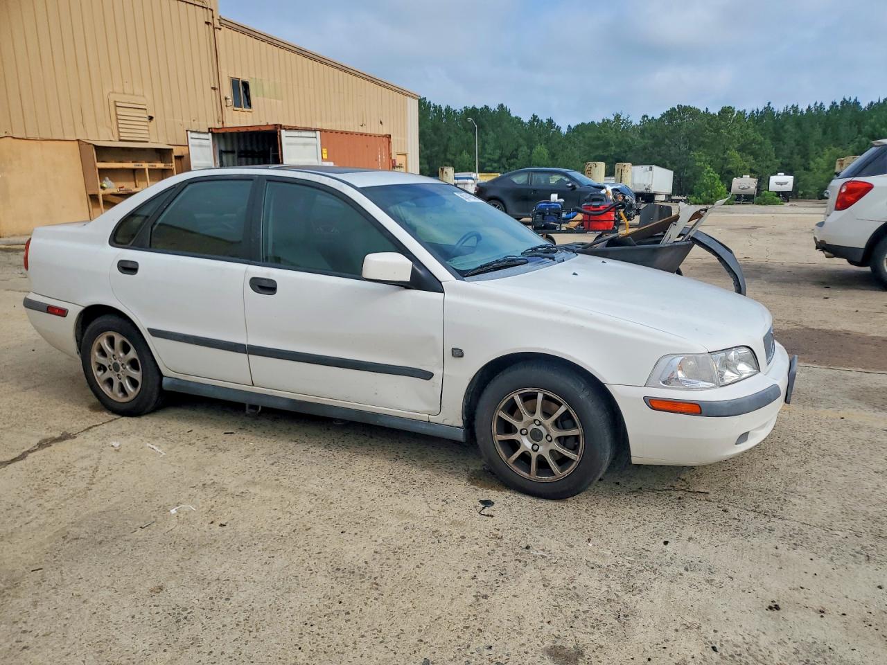 2002 Volvo S40 1.9t White vin: YV1VS29572F808415