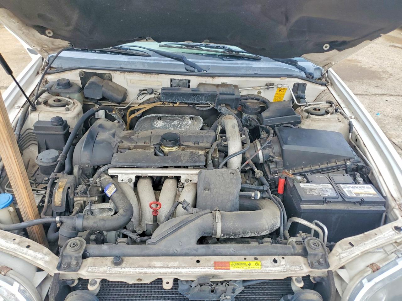 2002 Volvo S40 1.9t White vin: YV1VS29572F808415