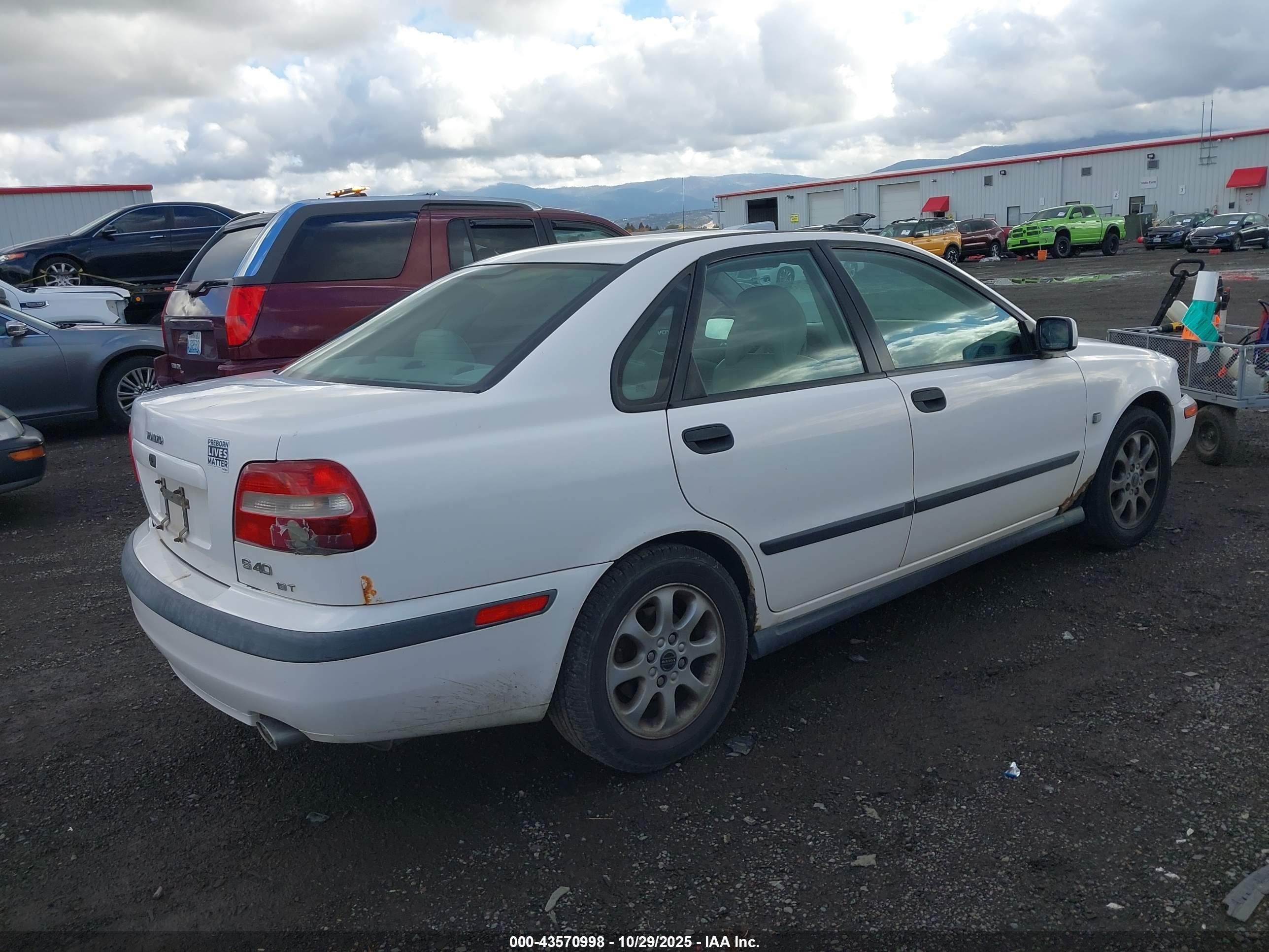 2001 Volvo S40 A/sport Edition Белый vin: YV1VS29581F722707