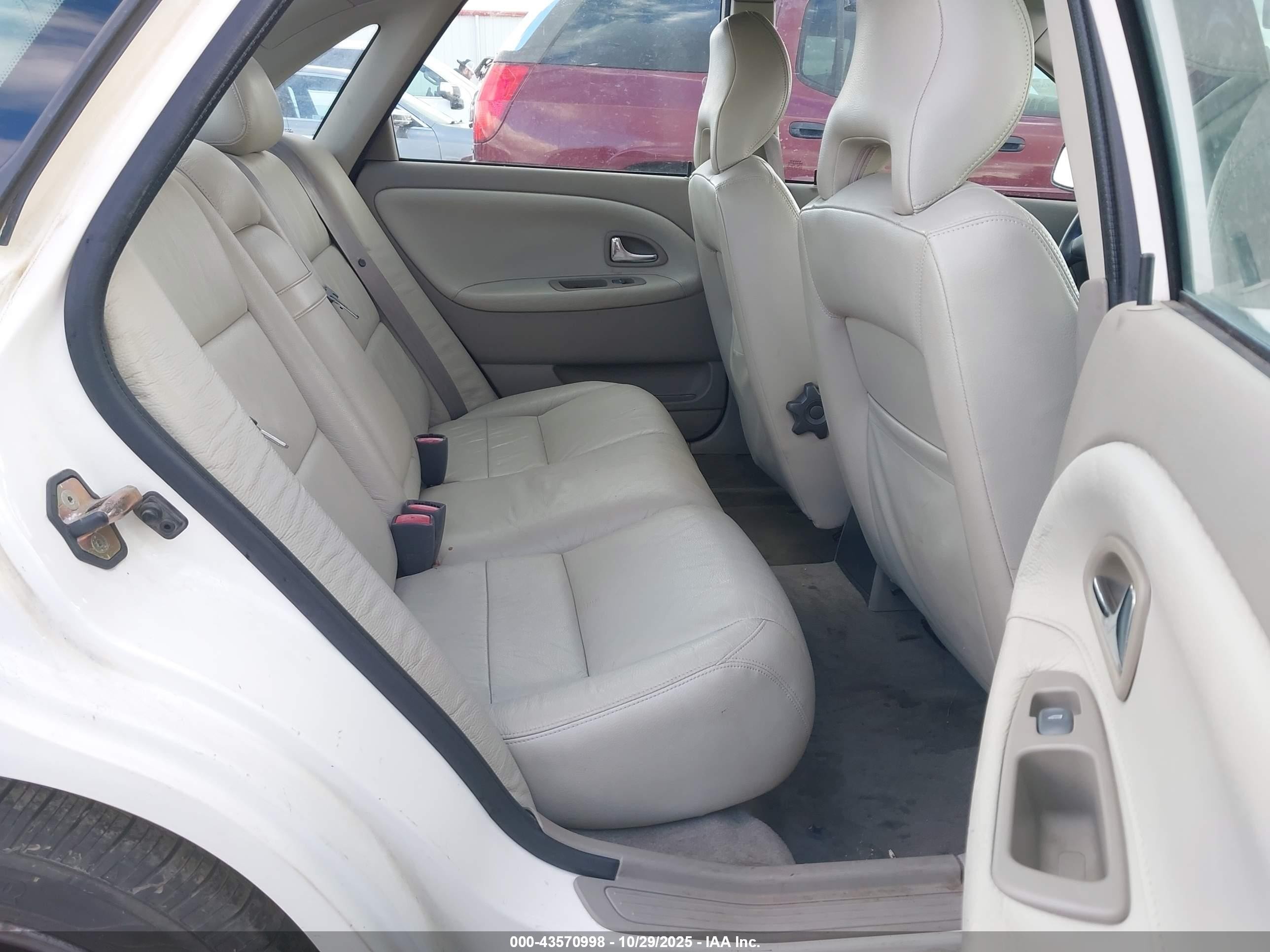 2001 Volvo S40 A/sport Edition Белый vin: YV1VS29581F722707