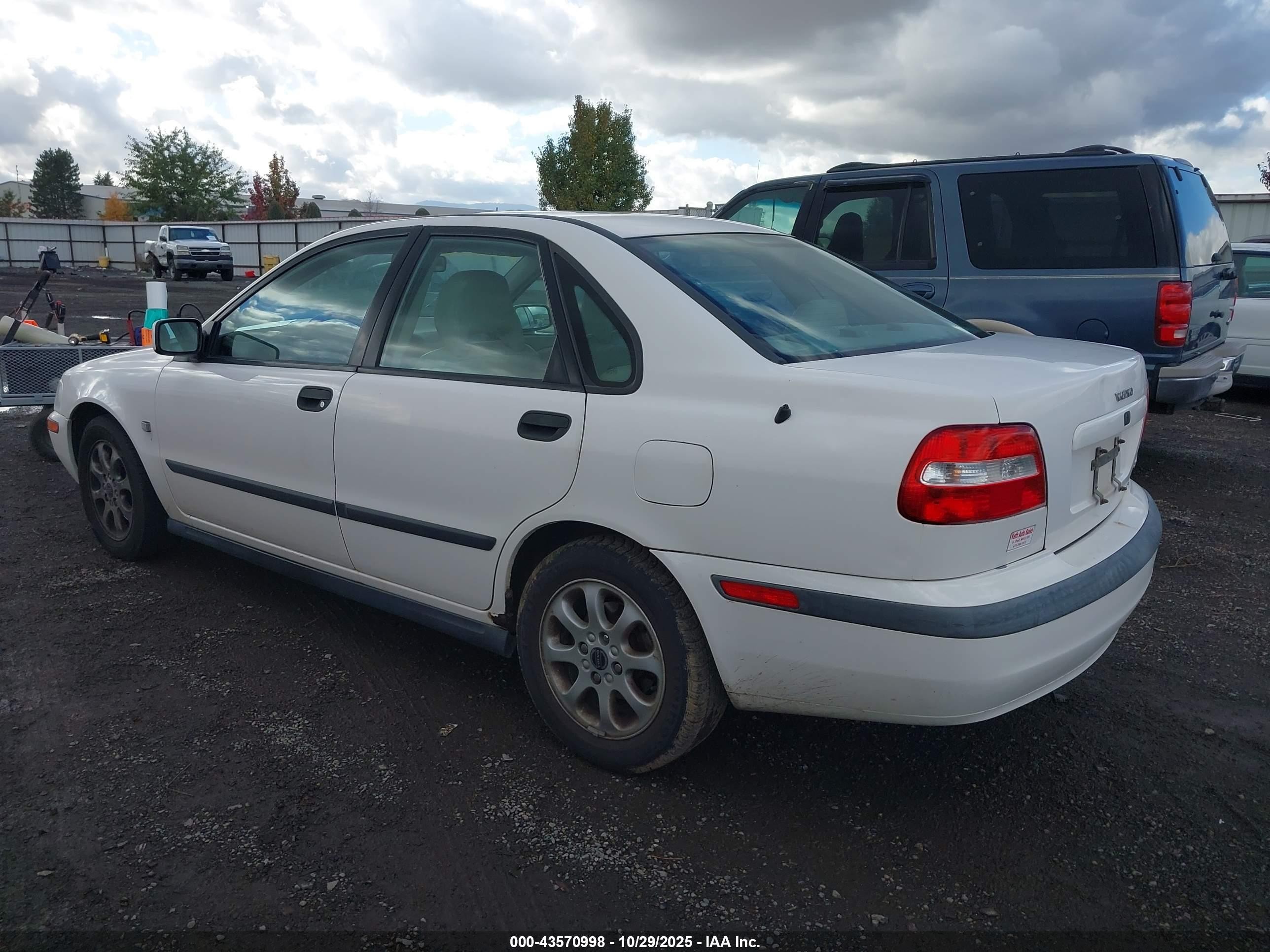 2001 Volvo S40 A/sport Edition Белый vin: YV1VS29581F722707