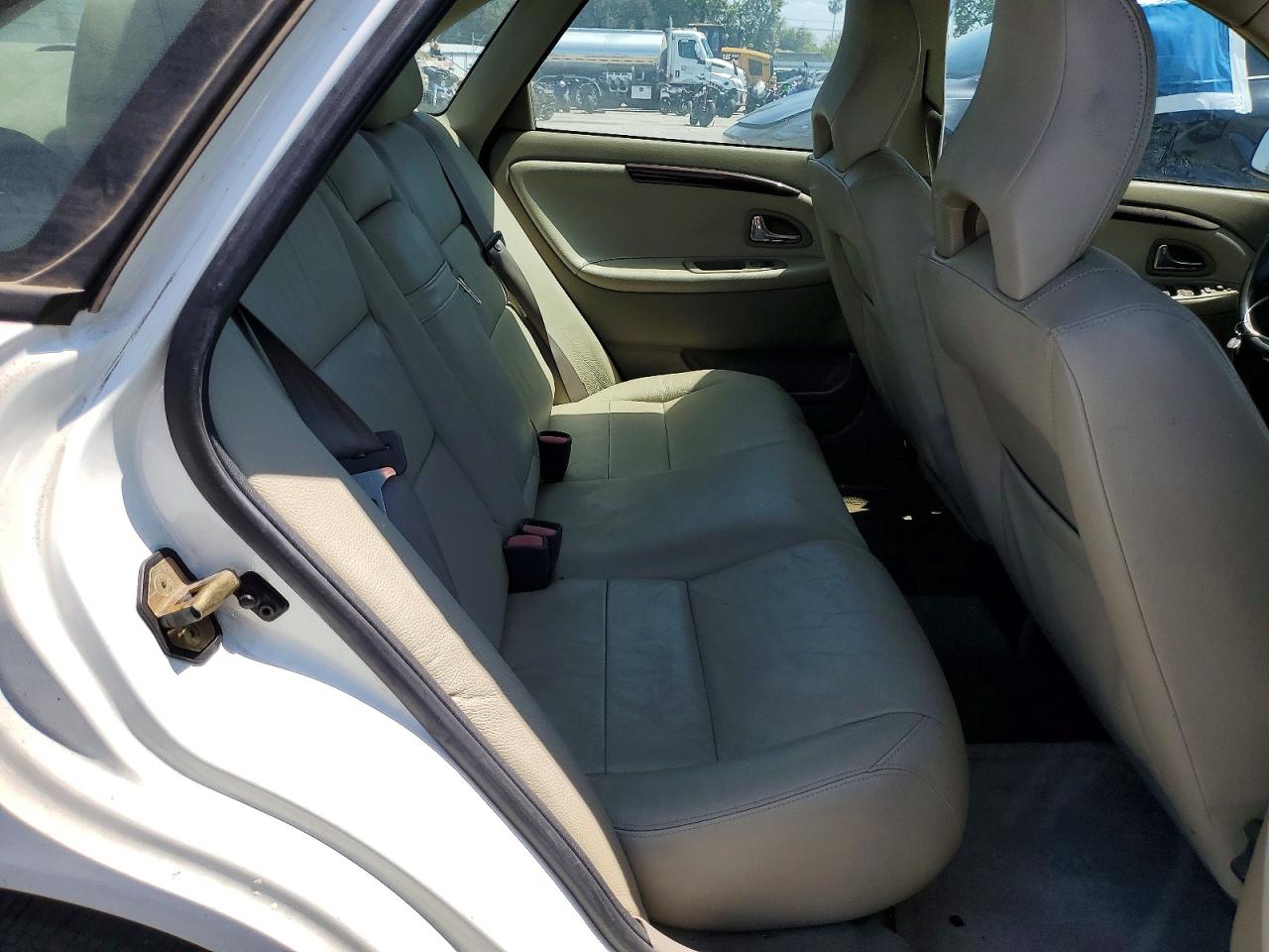 2001 Volvo S40 1.9t Белый vin: YV1VS29583F930668