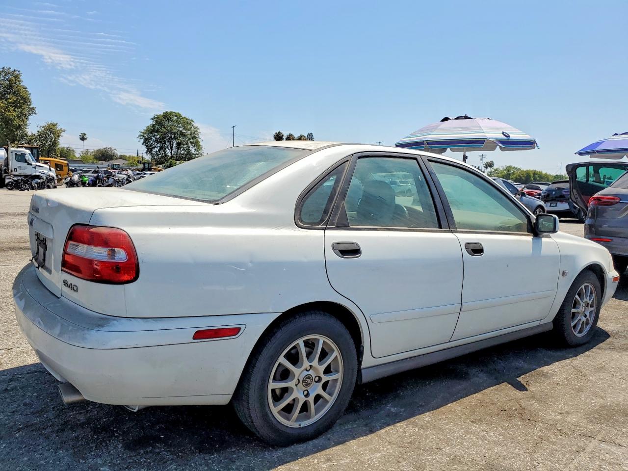 2001 Volvo S40 1.9t Белый vin: YV1VS29583F930668