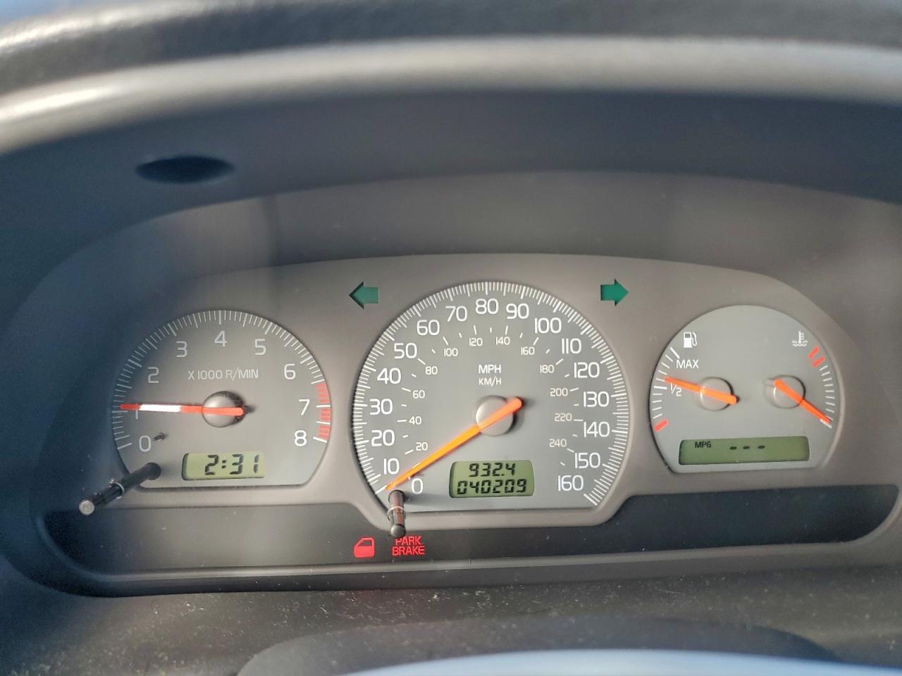 2001 Volvo S40 1.9t Silver vin: YV1VS295X1F757829