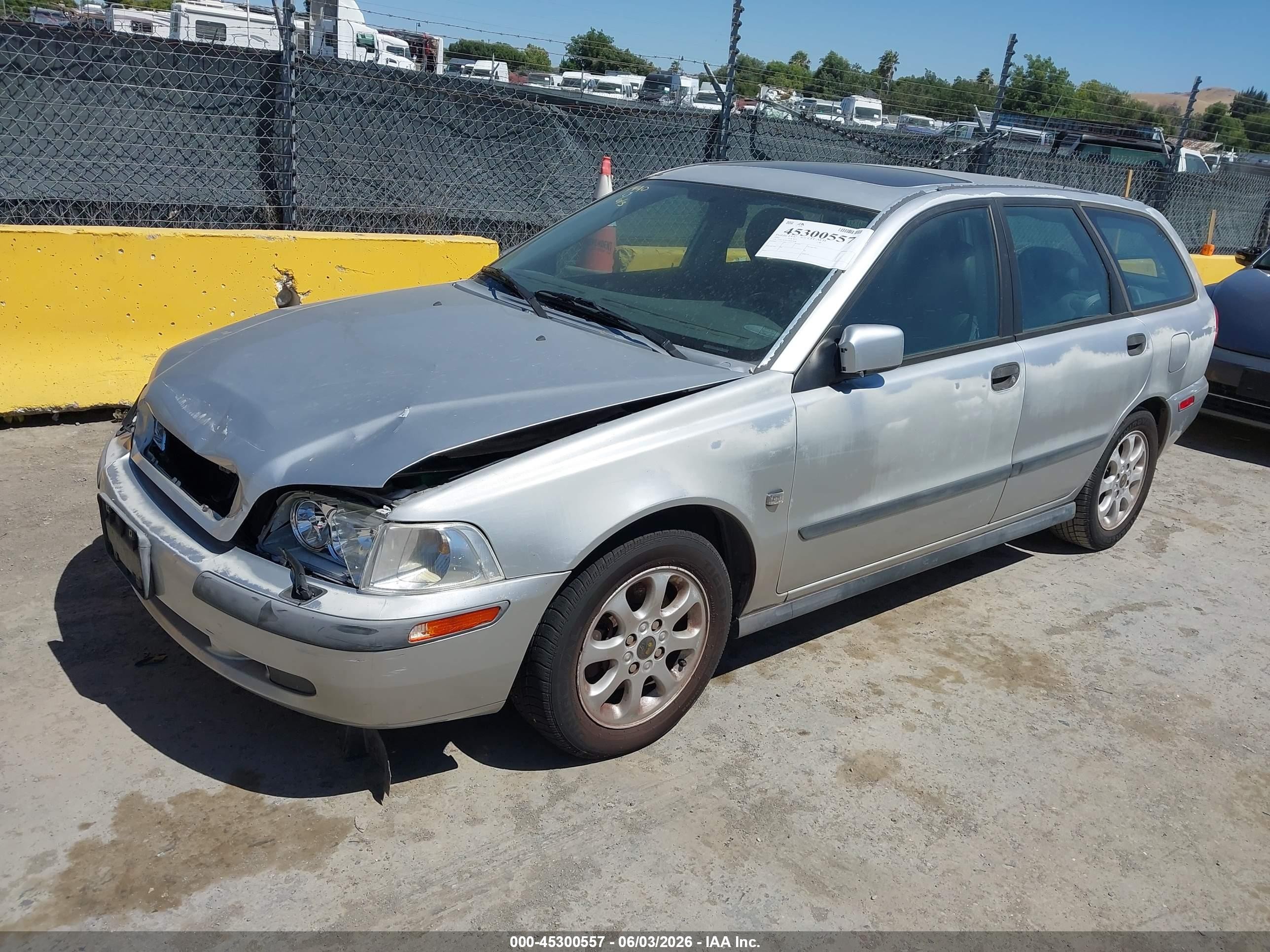 2002 Volvo V40 A Gray vin: YV1VW29552F817408