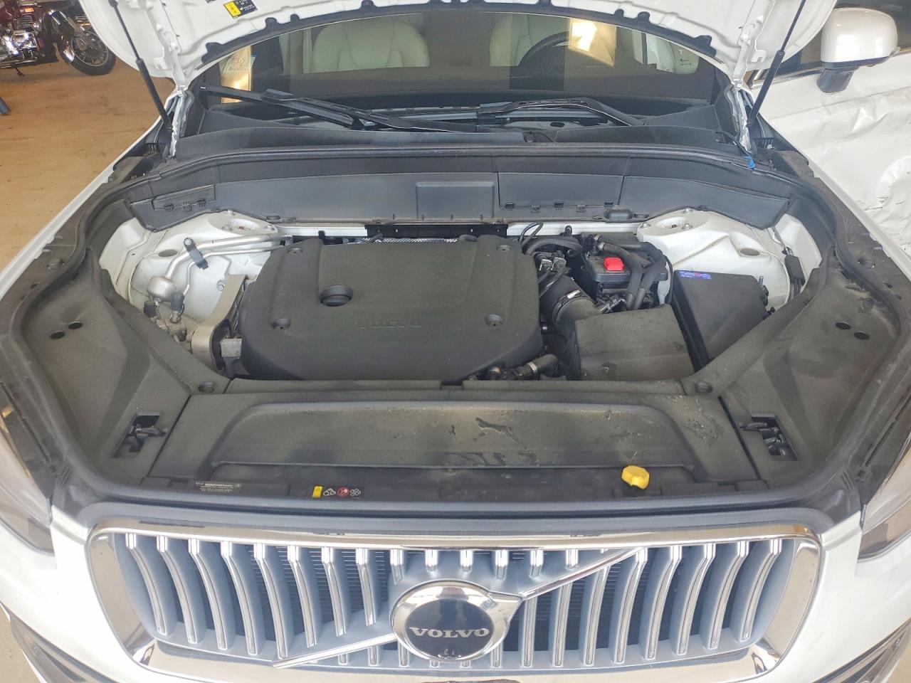 2023 Volvo Xc90 Plus White vin: YV40621N1P1903389