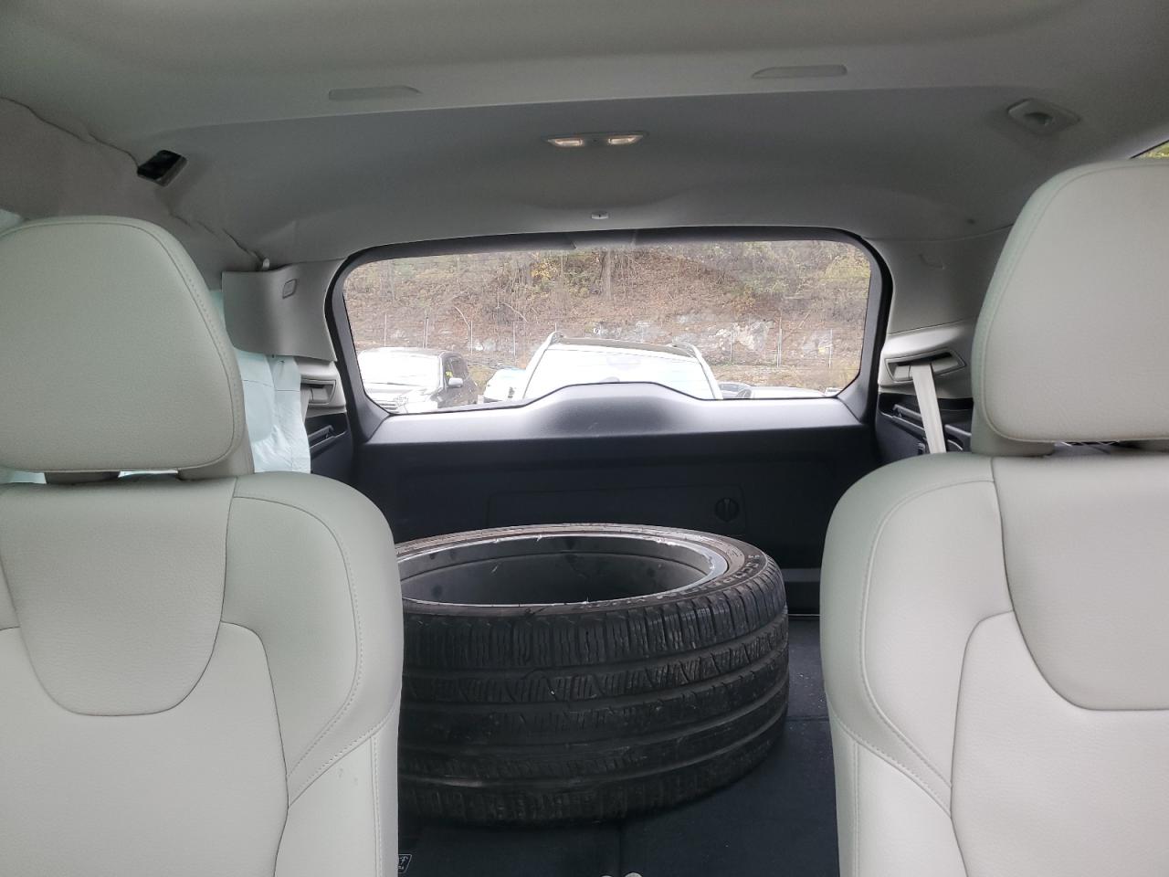 2025 Volvo Xc90 Plus Gray vin: YV4062JE5S1290685